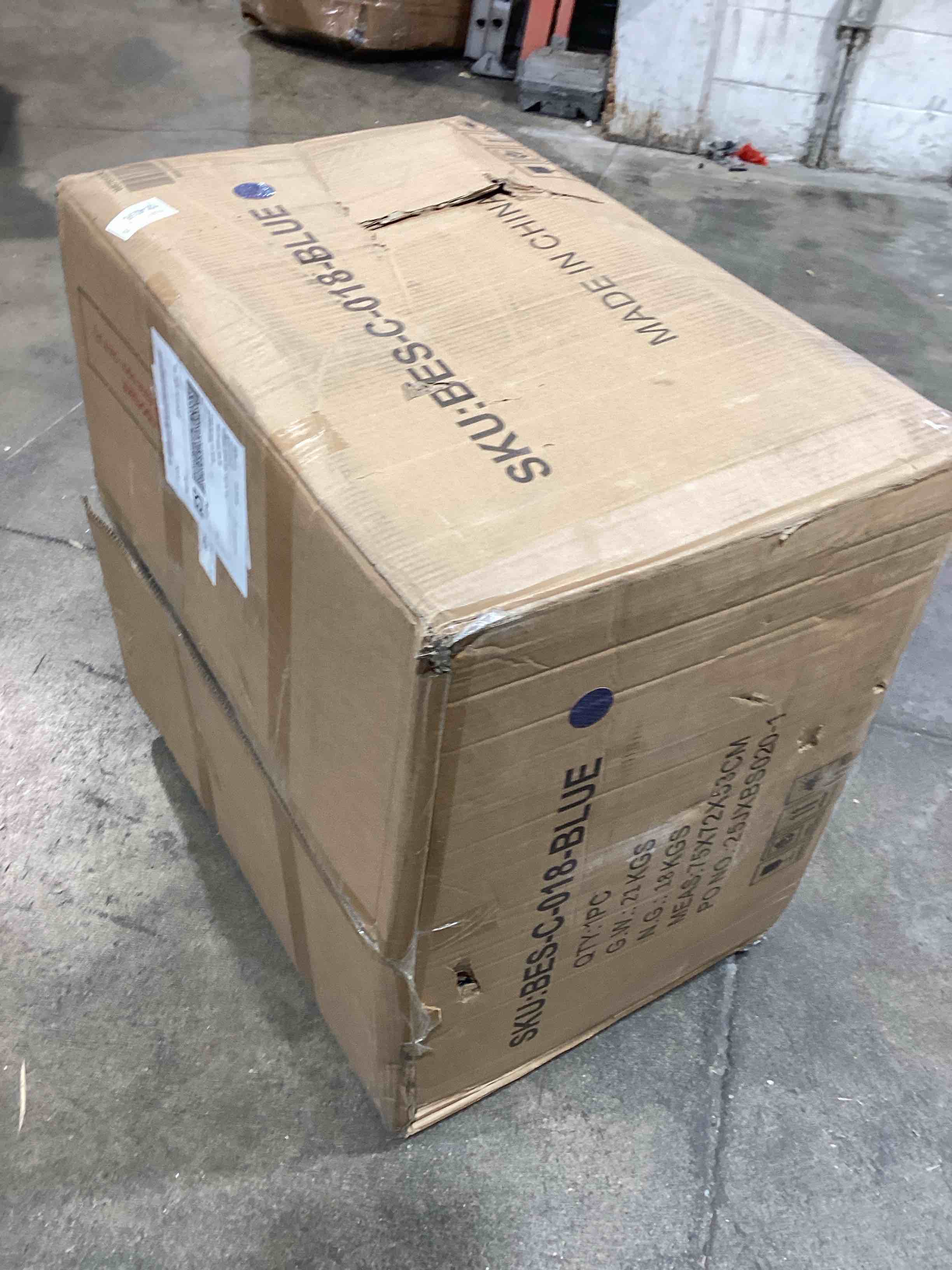 https://s3.amazonaws.com/lotting-images-prod/bidfta/GRA3678202_1760457389504.jpeg
