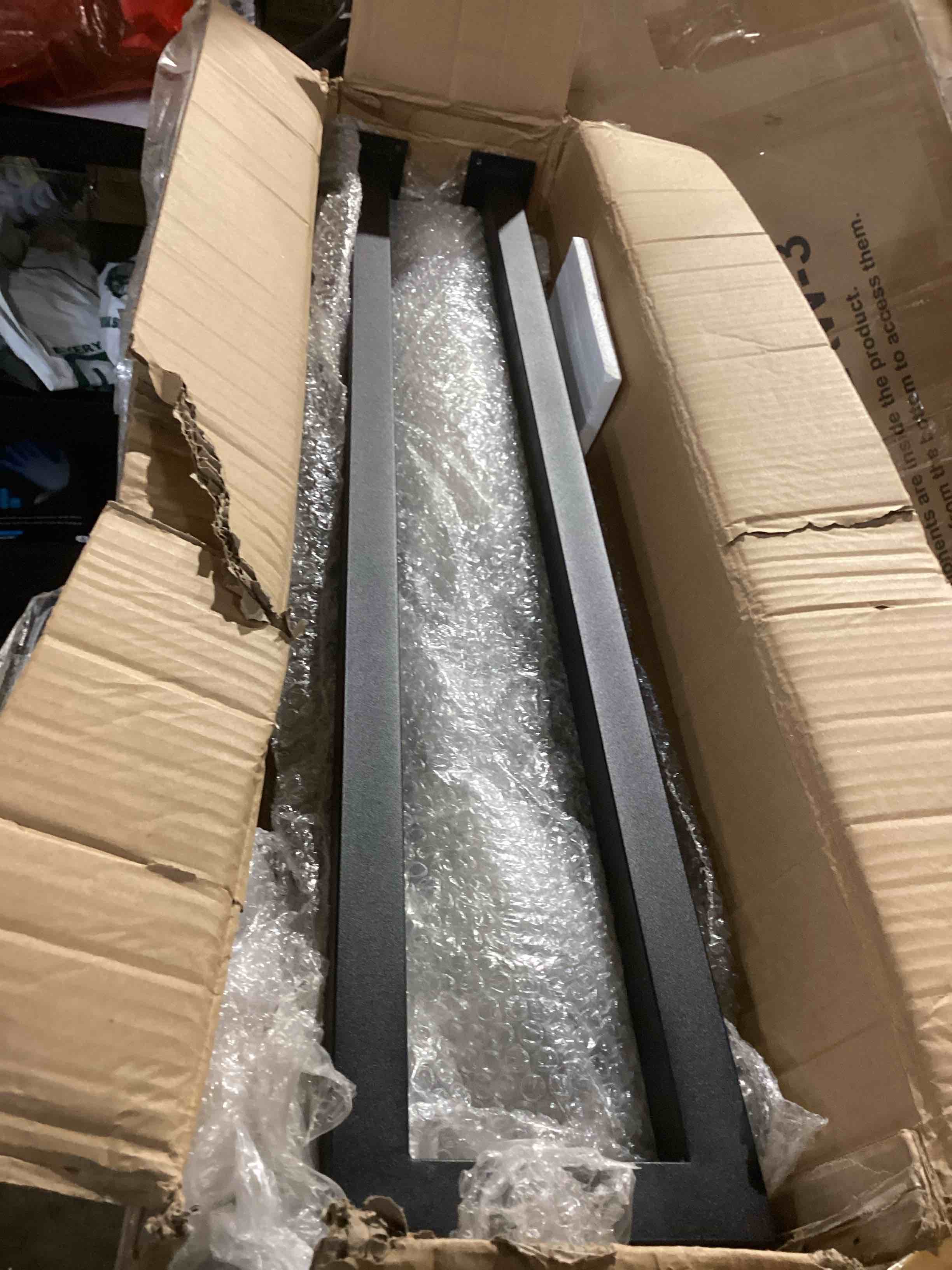 https://s3.amazonaws.com/lotting-images-prod/bidfta/GRA3678239_1760541041912.jpeg