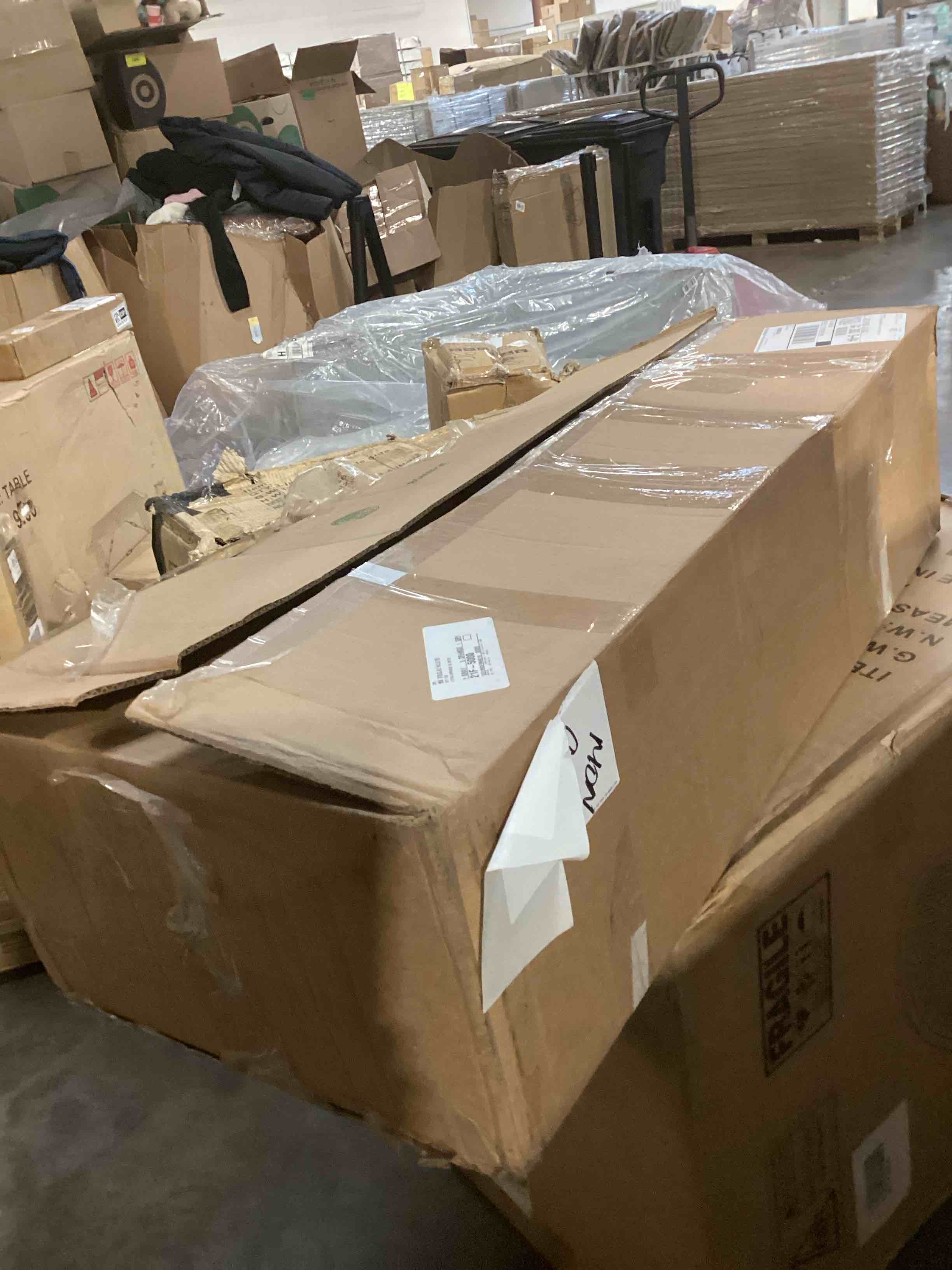 https://s3.amazonaws.com/lotting-images-prod/bidfta/GRA3678291_1760558161027.jpeg