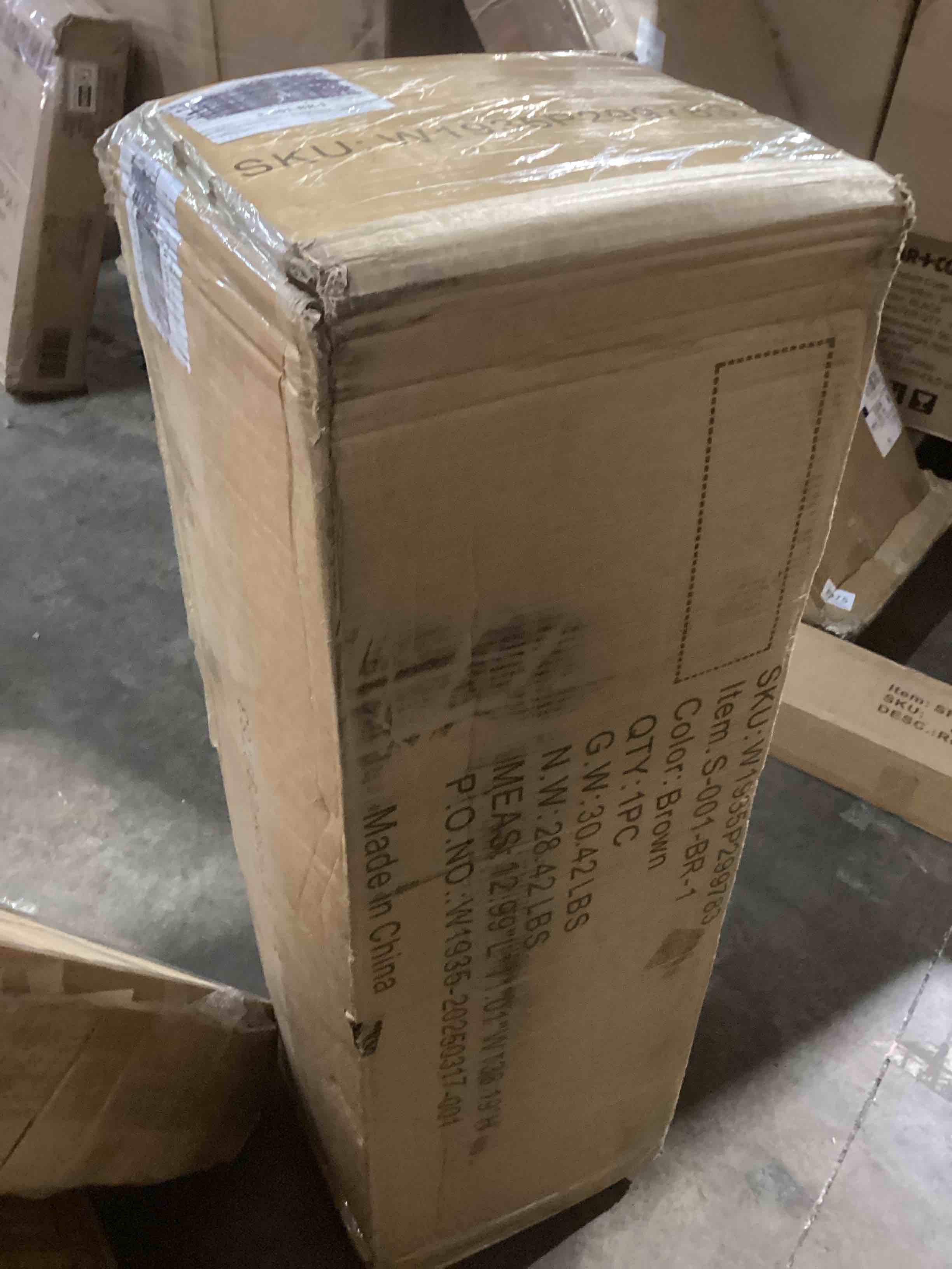 https://s3.amazonaws.com/lotting-images-prod/bidfta/GRA3678324_1760635296626.jpeg