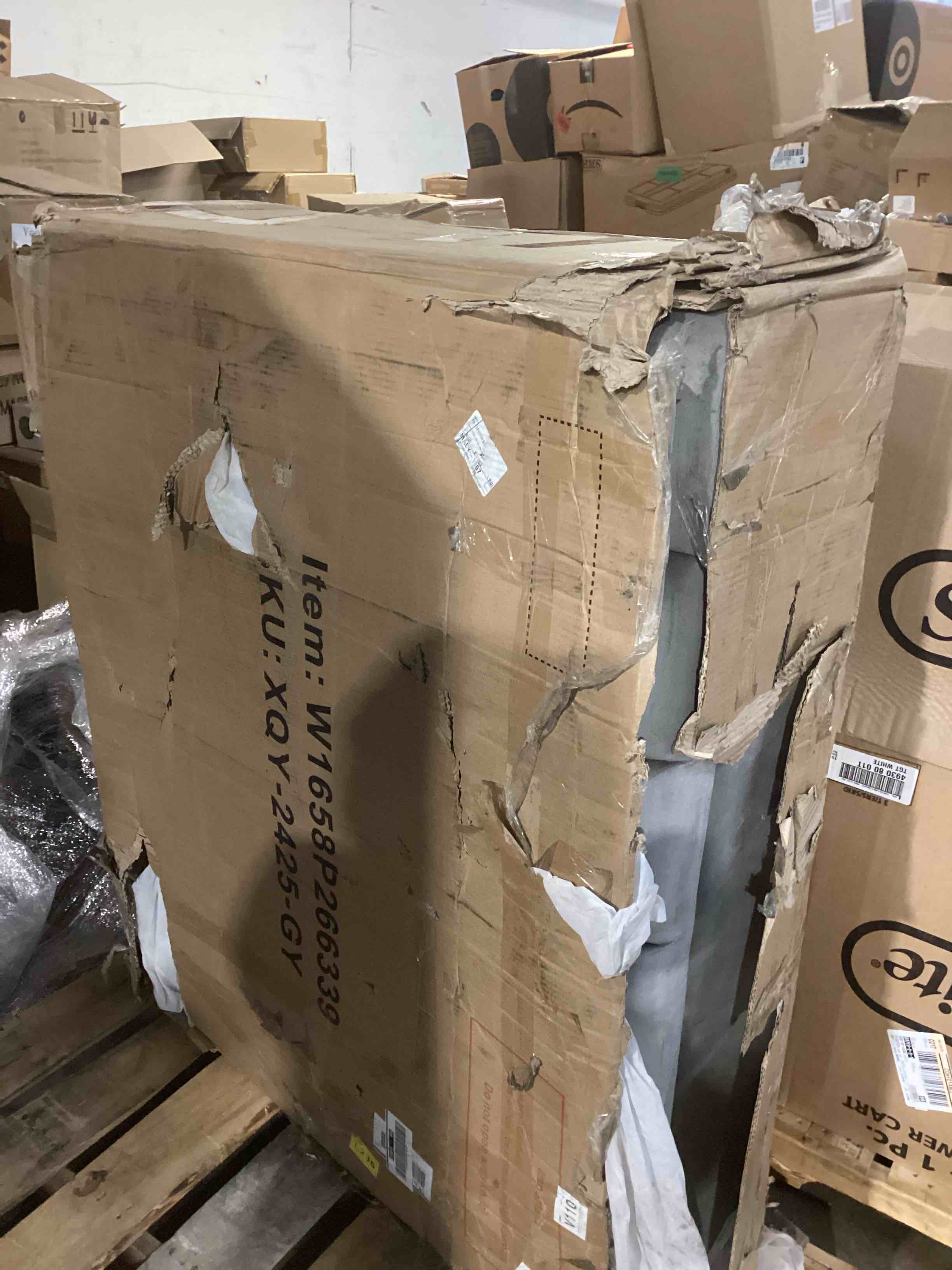 https://s3.amazonaws.com/lotting-images-prod/bidfta/GRA3678329_1760633225416.jpeg