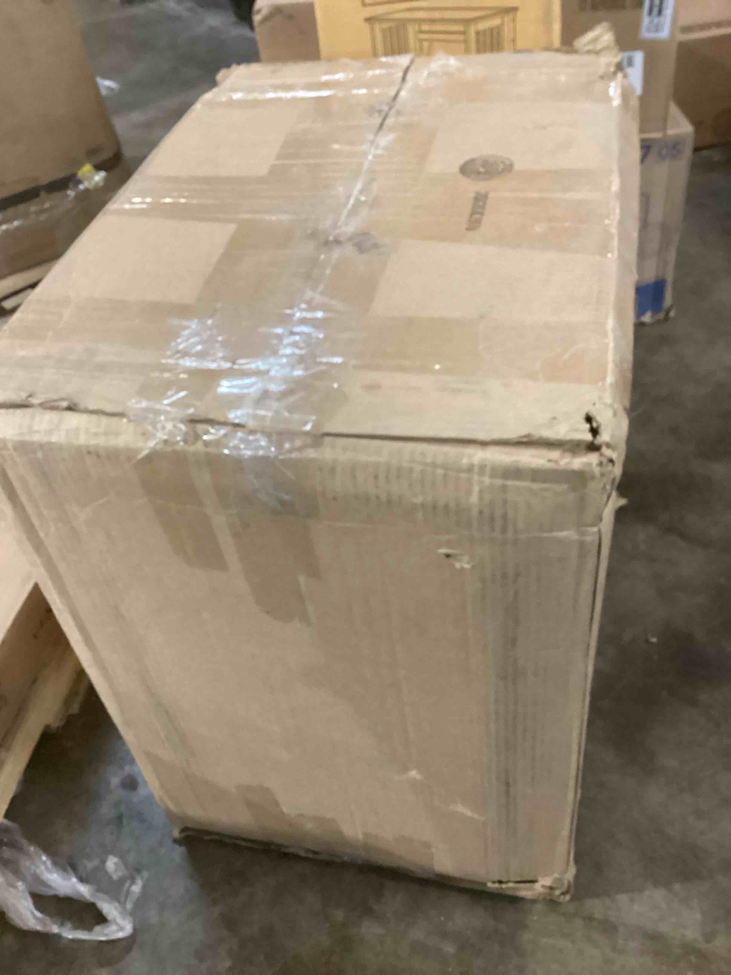 https://s3.amazonaws.com/lotting-images-prod/bidfta/GRA3678421_1760976691302.jpeg