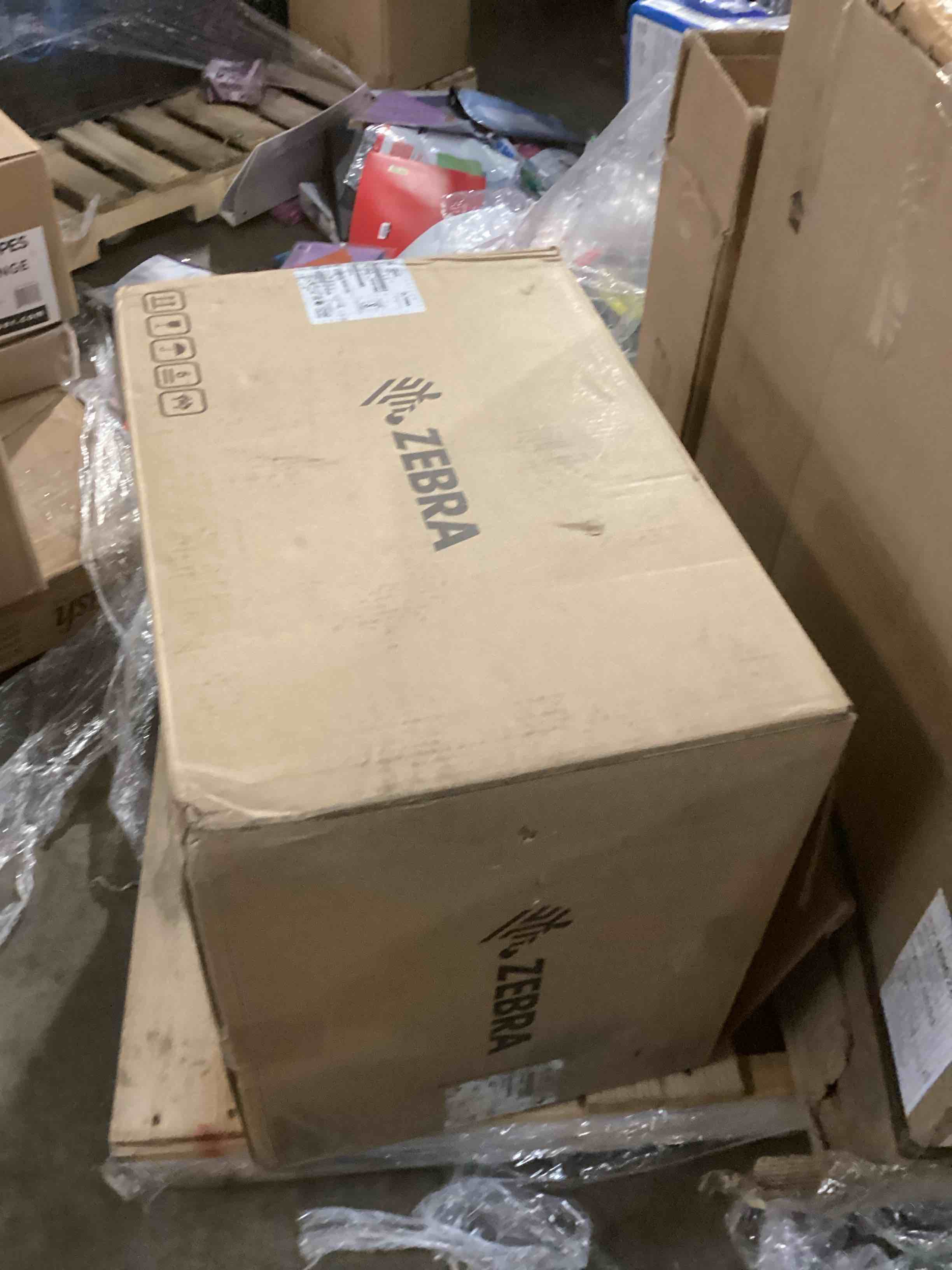 https://s3.amazonaws.com/lotting-images-prod/bidfta/GRA3678424_1760975812120.jpeg