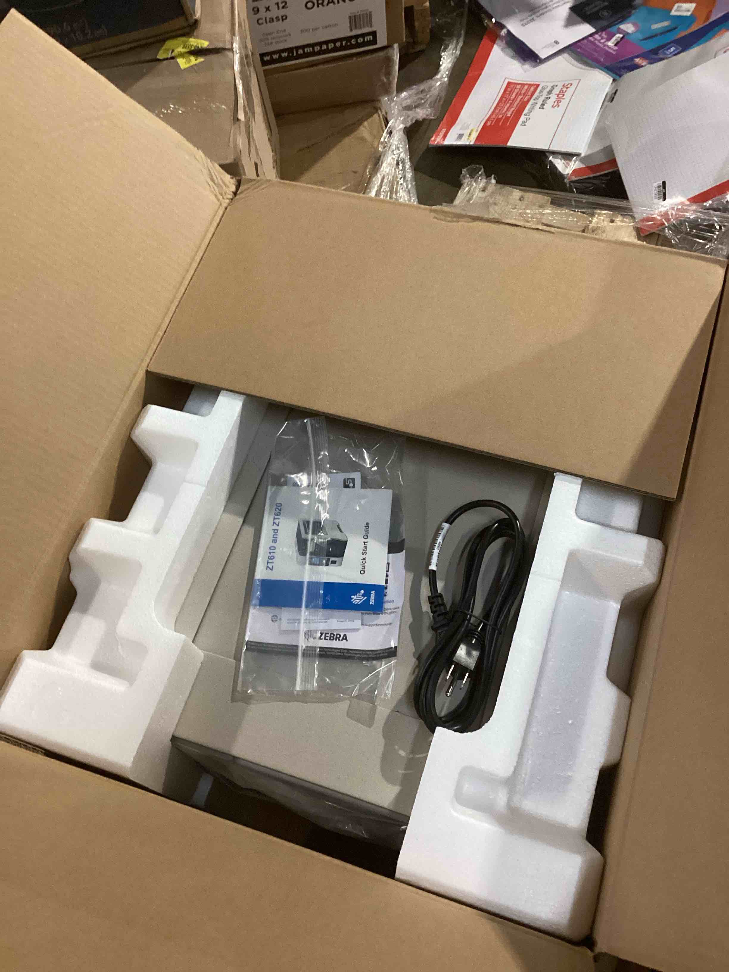 https://s3.amazonaws.com/lotting-images-prod/bidfta/GRA3678424_1760975830480.jpeg
