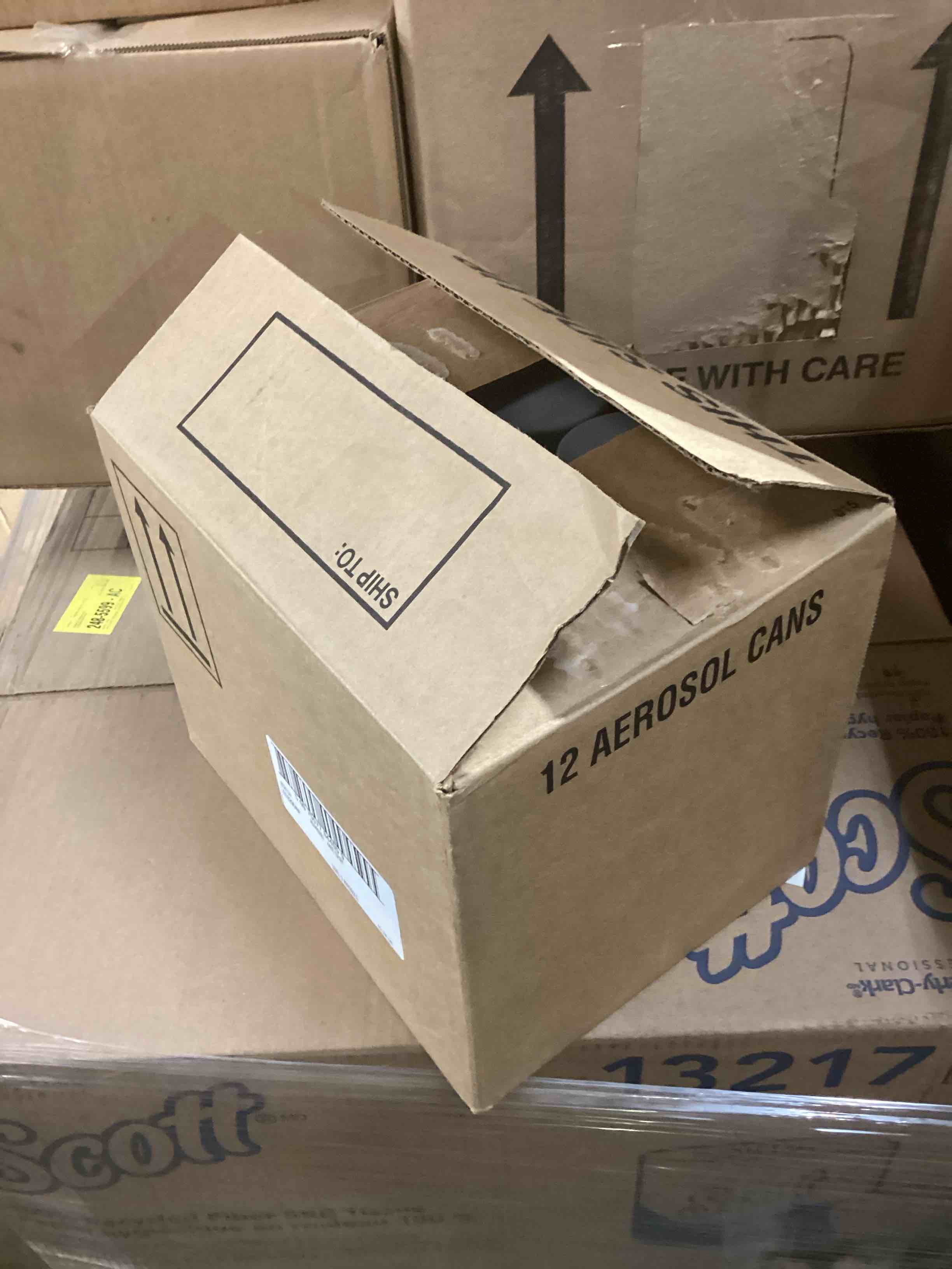 https://s3.amazonaws.com/lotting-images-prod/bidfta/GRA3678429_1760975318958.jpeg