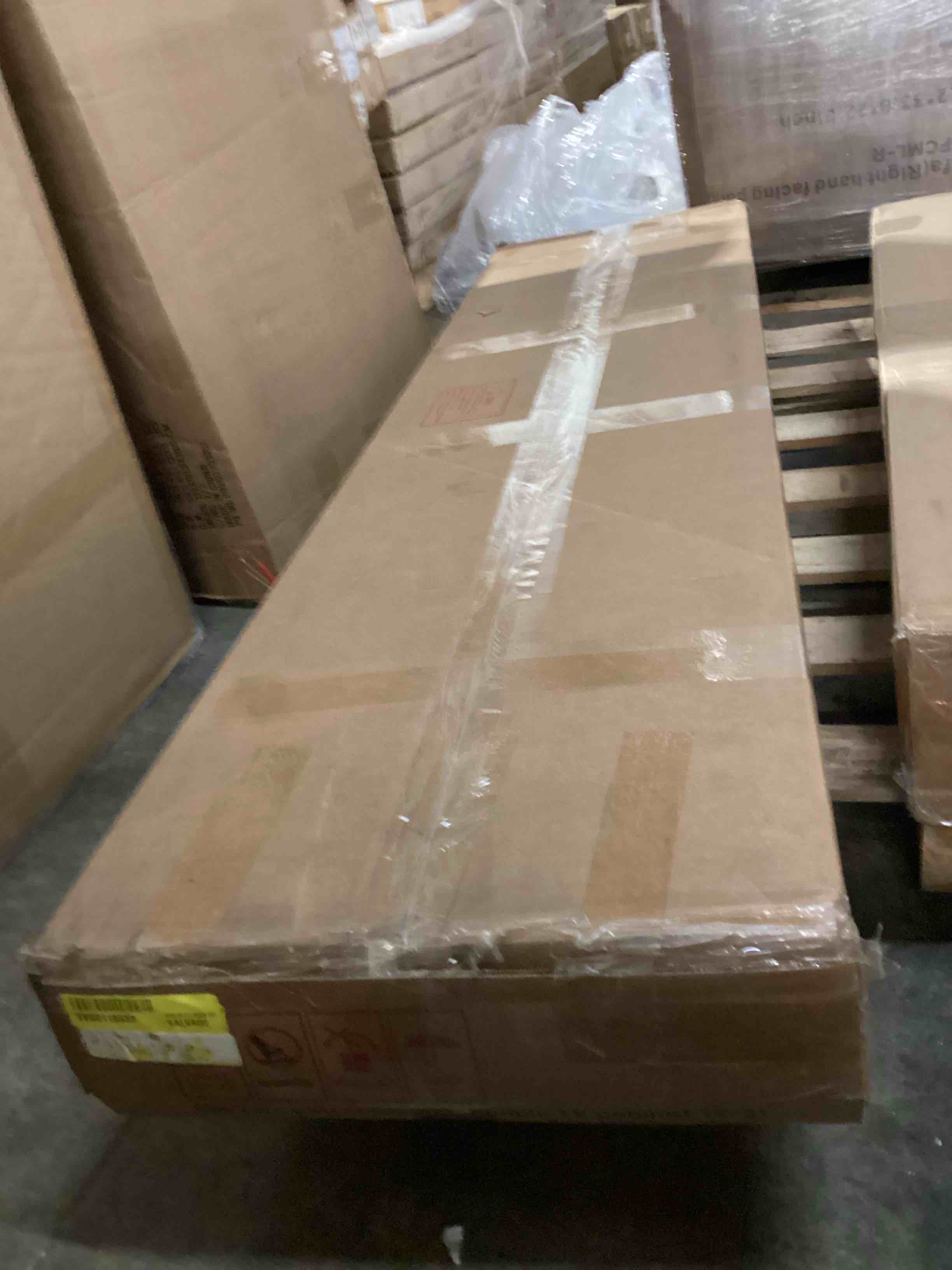 https://s3.amazonaws.com/lotting-images-prod/bidfta/GRA3678791_1761341417425.jpeg