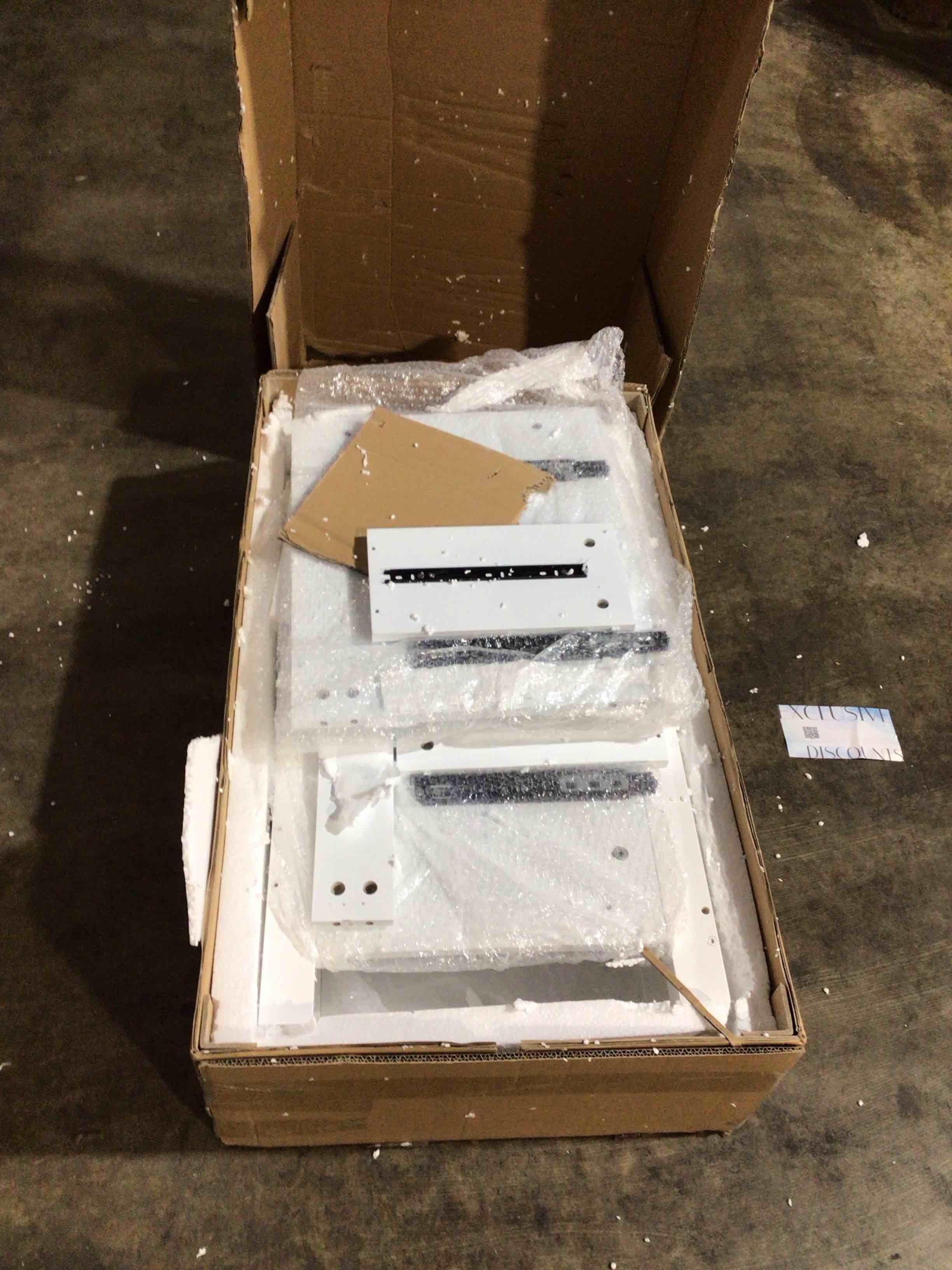 https://s3.amazonaws.com/lotting-images-prod/bidfta/GRA3697276_1750778403417.jpeg