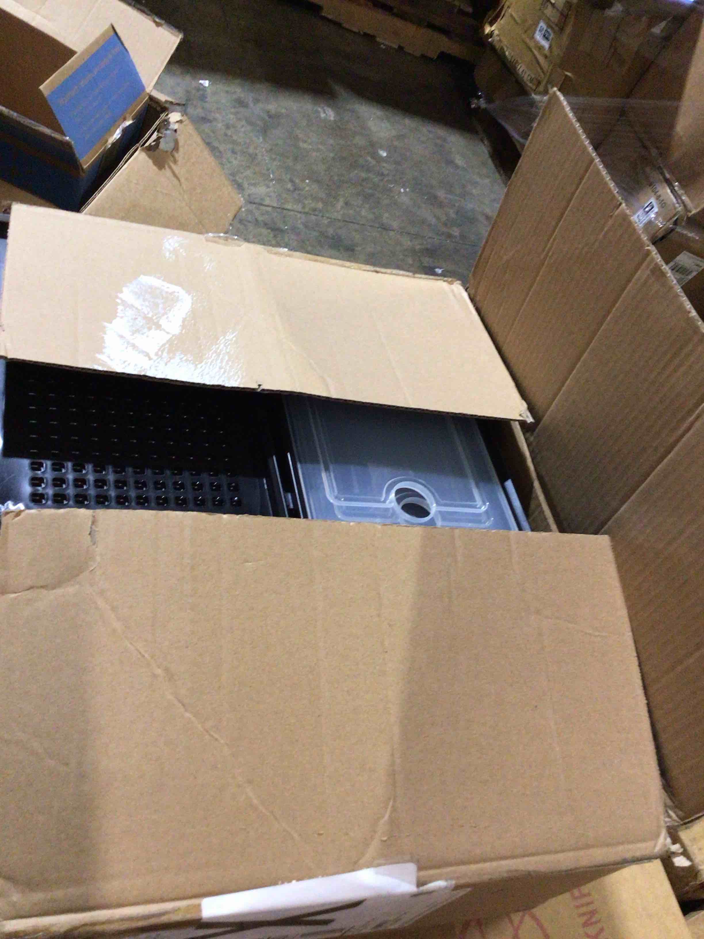 https://s3.amazonaws.com/lotting-images-prod/bidfta/GRA3698027_1753802446664.jpeg