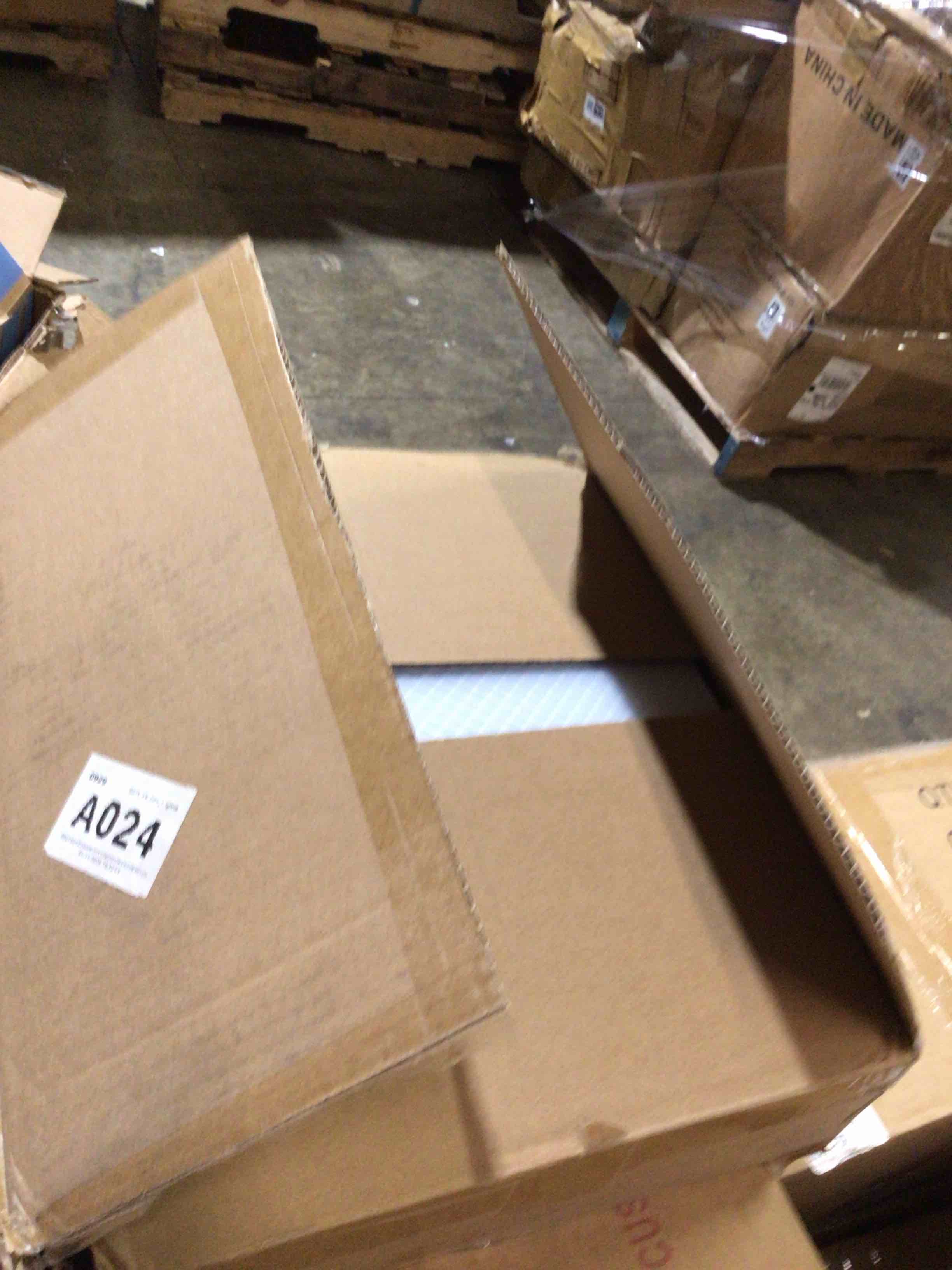 https://s3.amazonaws.com/lotting-images-prod/bidfta/GRA3698035_1753803355326.jpeg