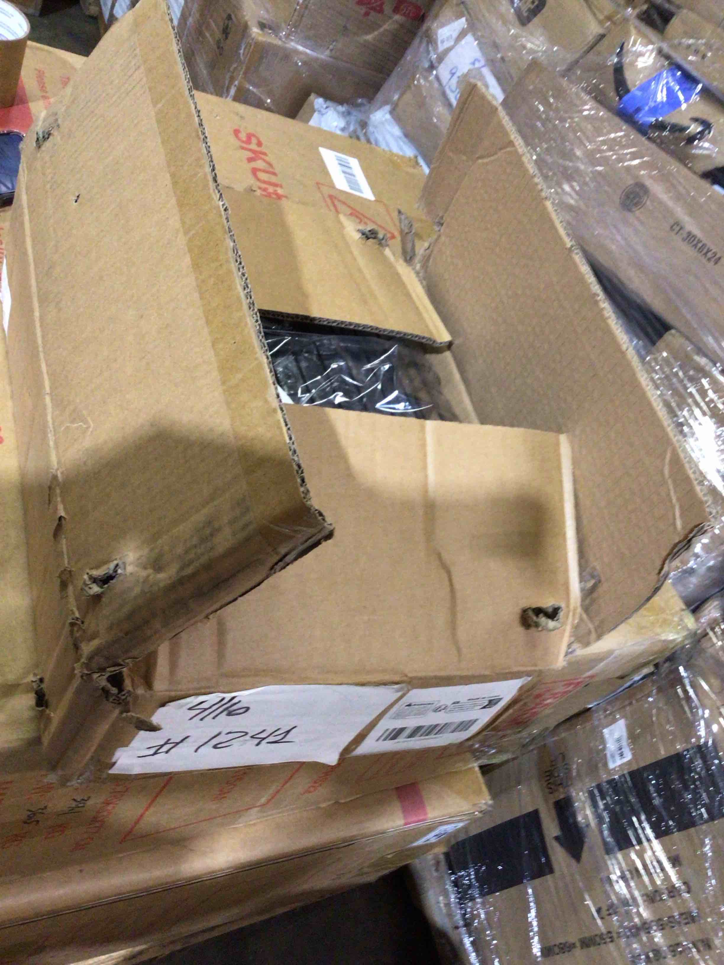 https://s3.amazonaws.com/lotting-images-prod/bidfta/GRA3698076_1753818063354.jpeg