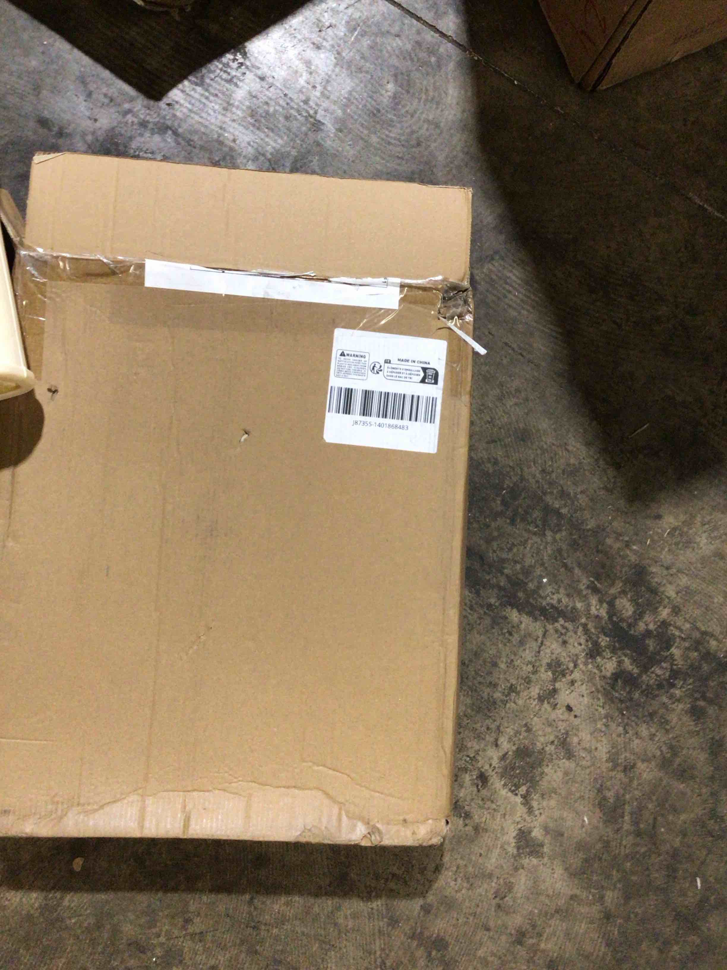 https://s3.amazonaws.com/lotting-images-prod/bidfta/GRA3698125_1753894067376.jpeg