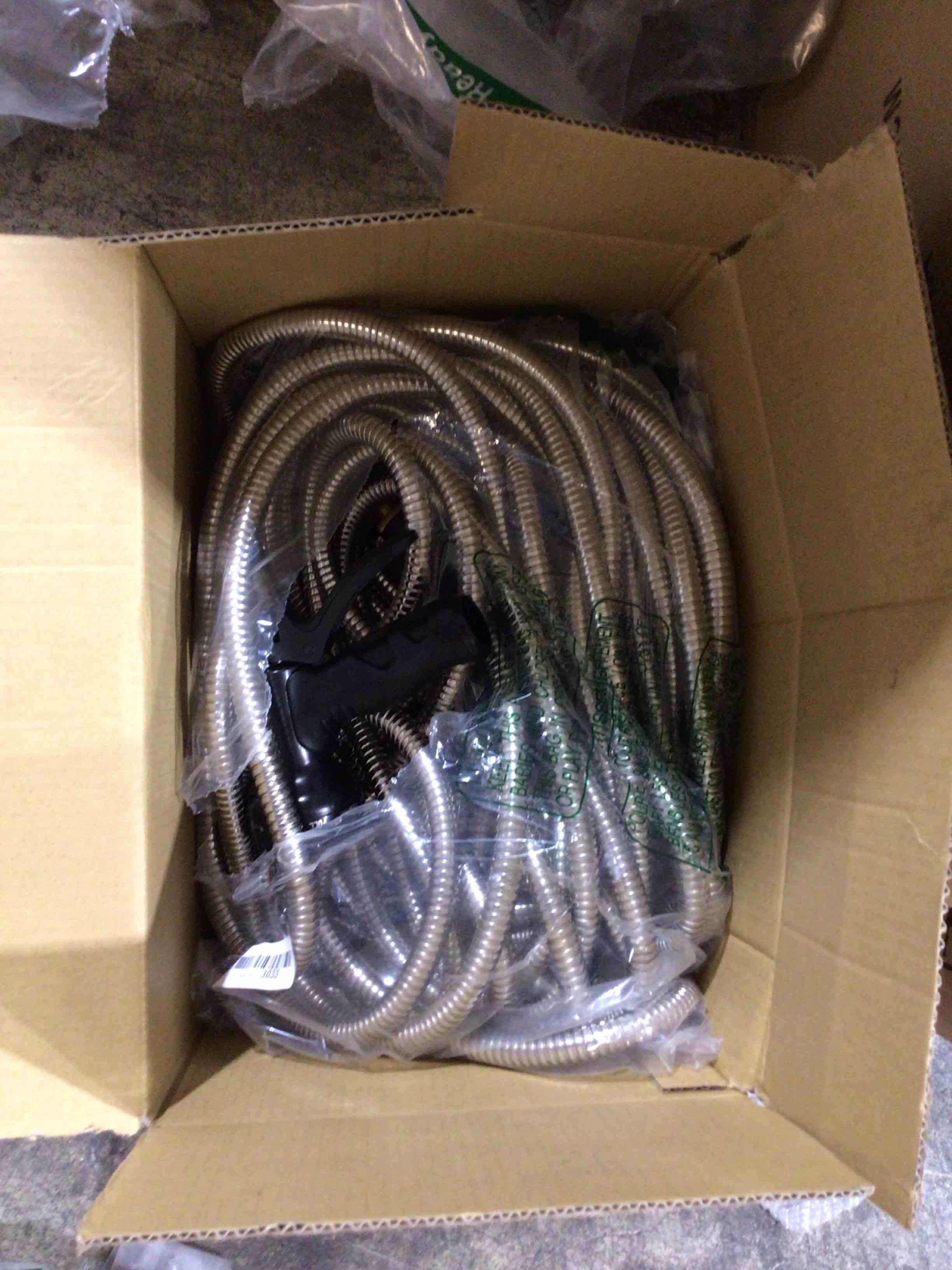 https://s3.amazonaws.com/lotting-images-prod/bidfta/GRA3698202_1753982129933.jpeg