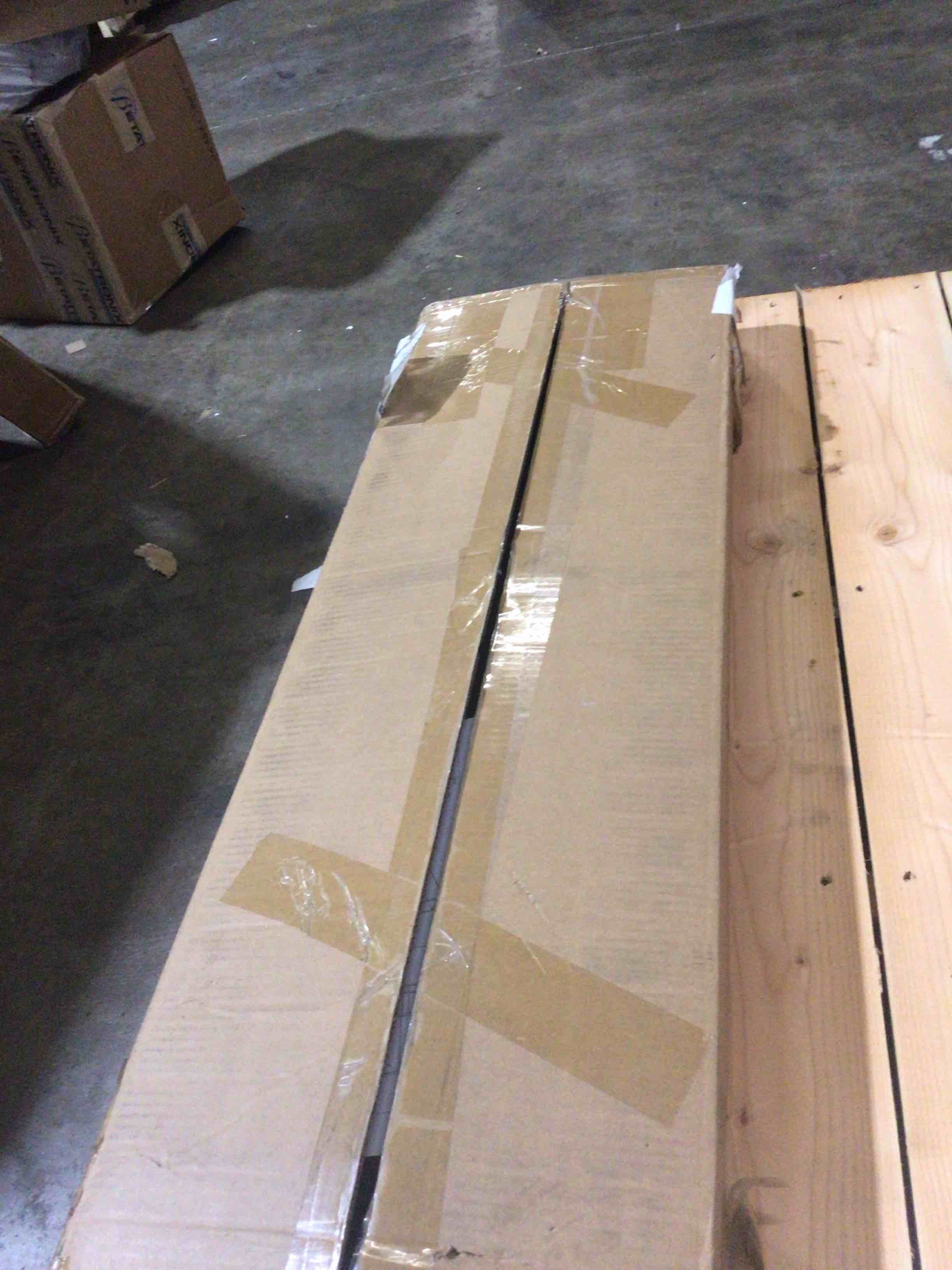 https://s3.amazonaws.com/lotting-images-prod/bidfta/GRA3698272_1754058004037.jpeg