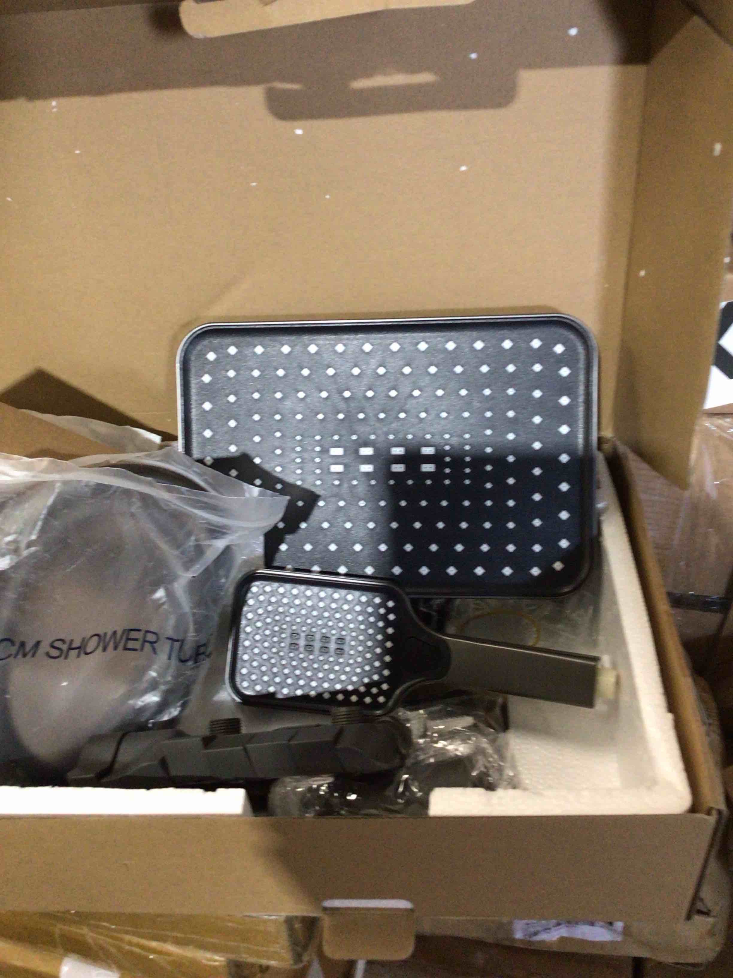 https://s3.amazonaws.com/lotting-images-prod/bidfta/GRA3698363_1754322001242.jpeg