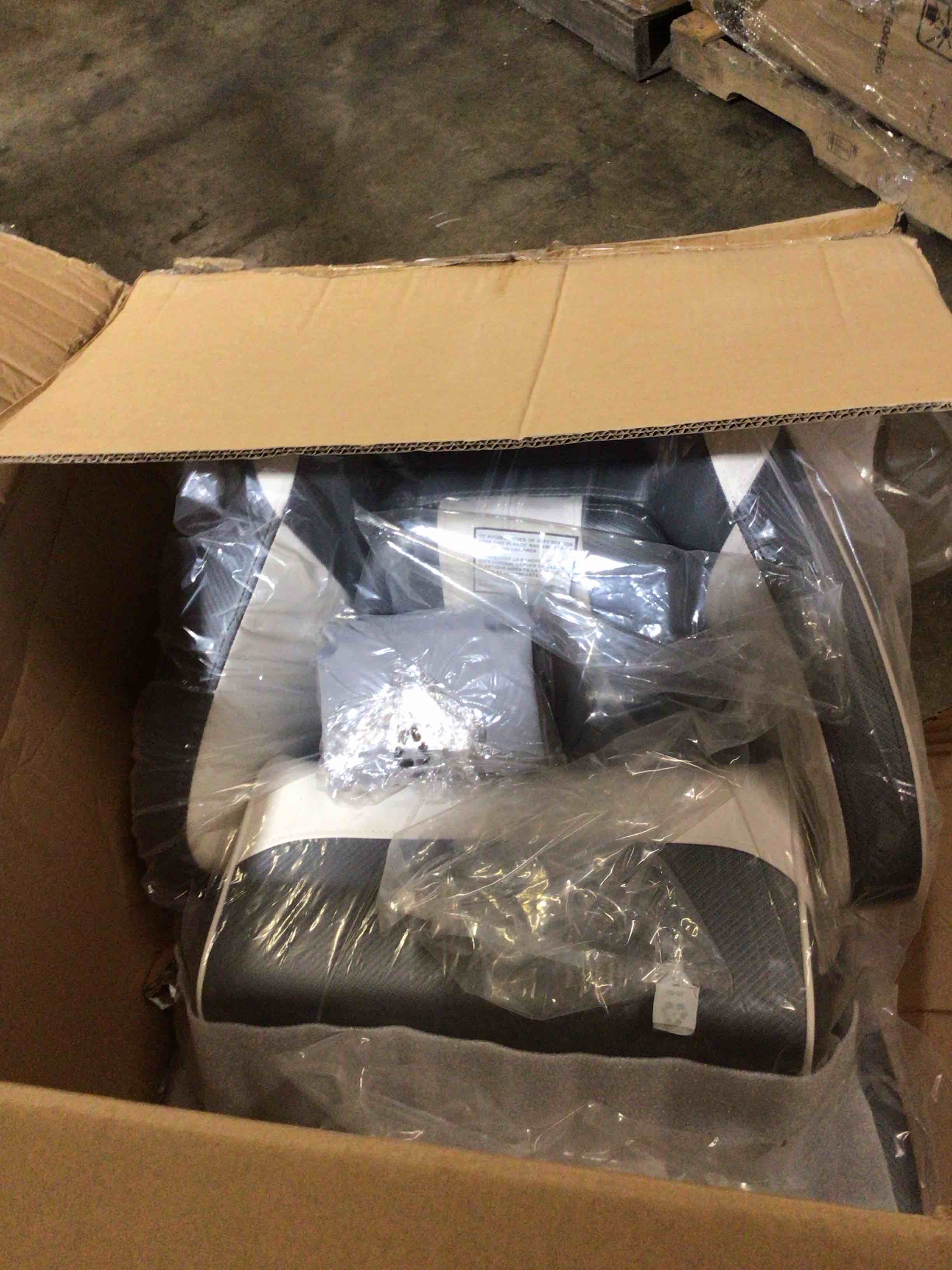 https://s3.amazonaws.com/lotting-images-prod/bidfta/GRA3698418_1754342253559.jpeg