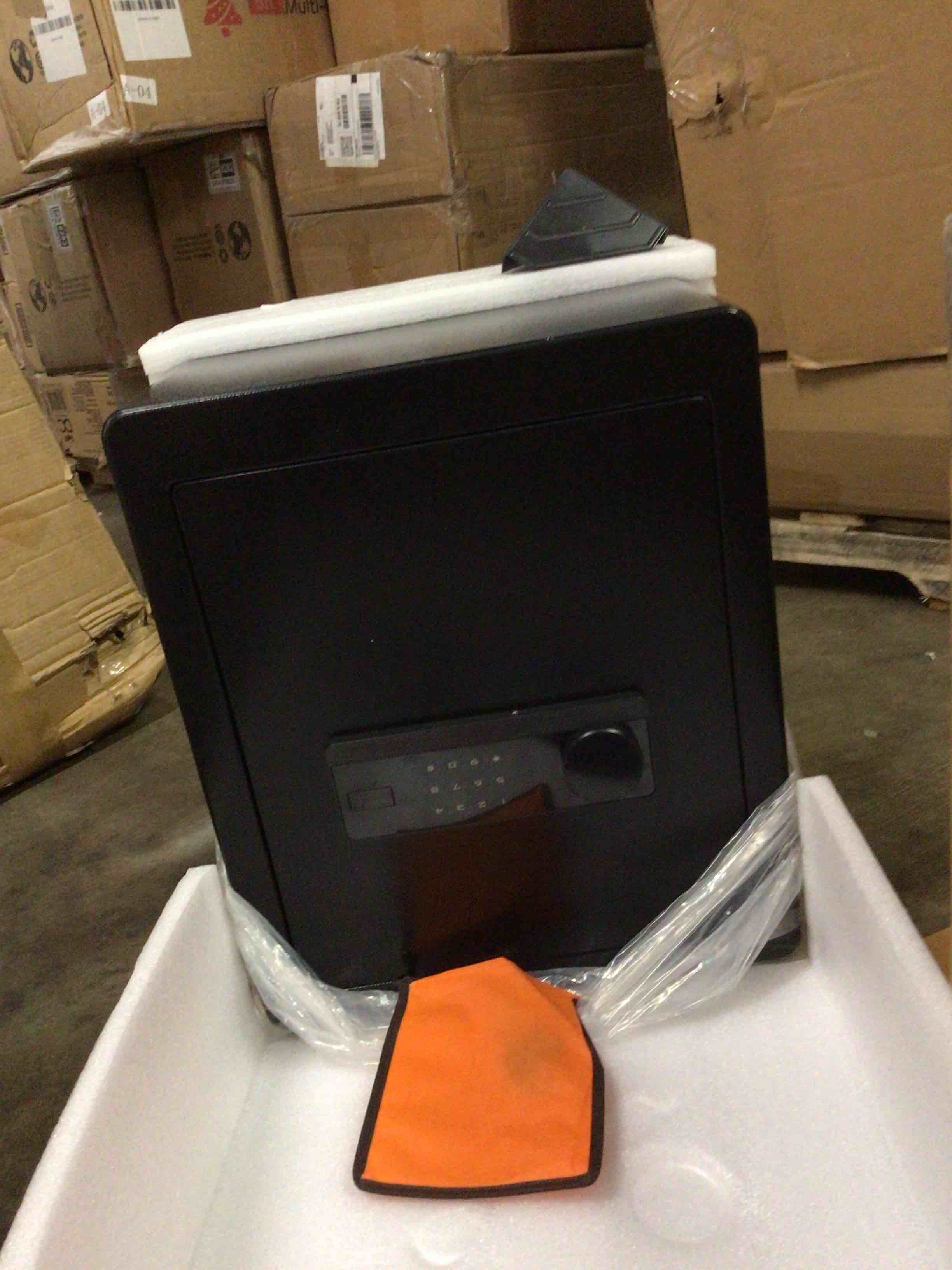 https://s3.amazonaws.com/lotting-images-prod/bidfta/GRA3698448_1754409293942.jpeg