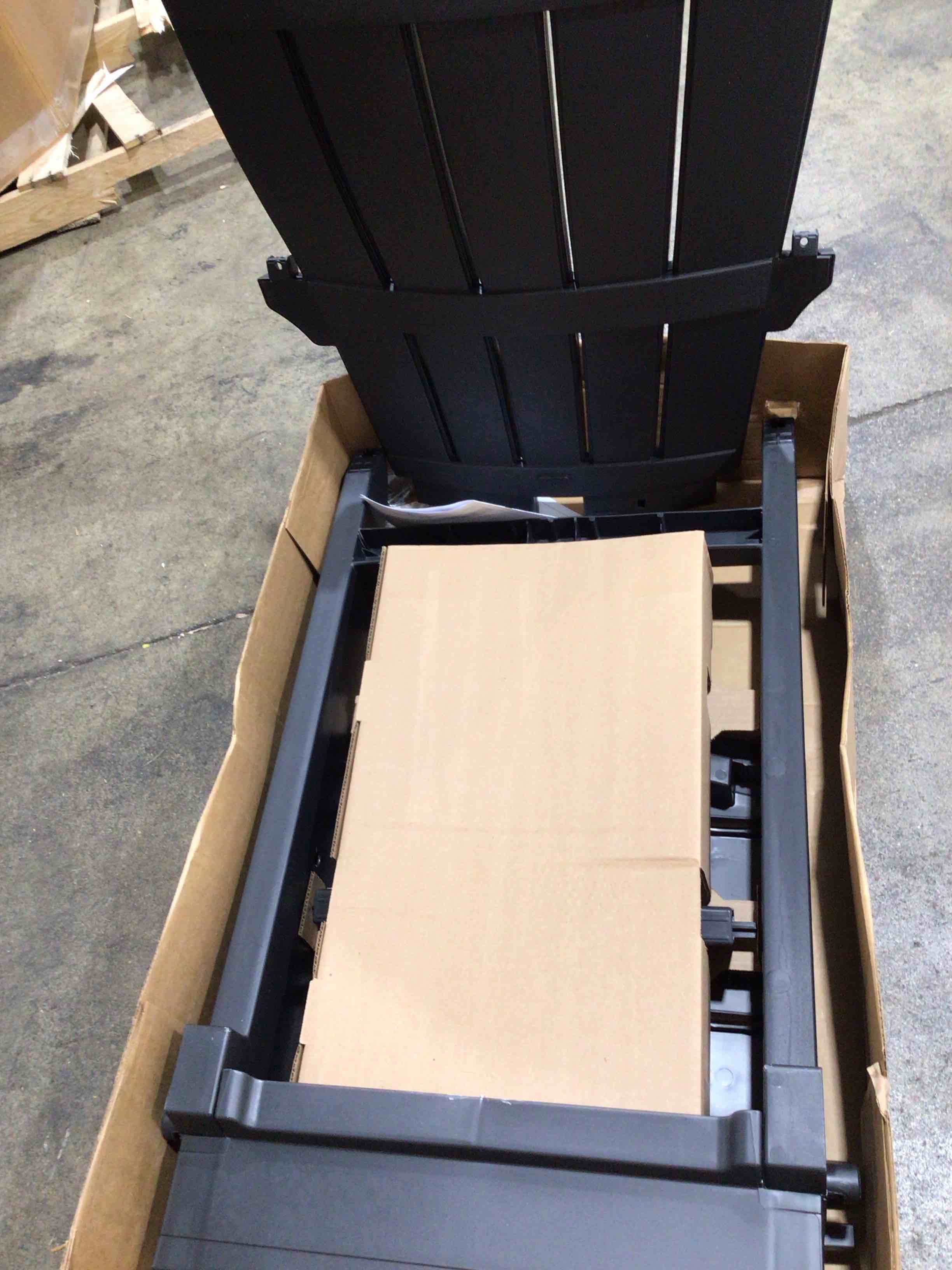https://s3.amazonaws.com/lotting-images-prod/bidfta/GRA3698501_1754490392075.jpeg