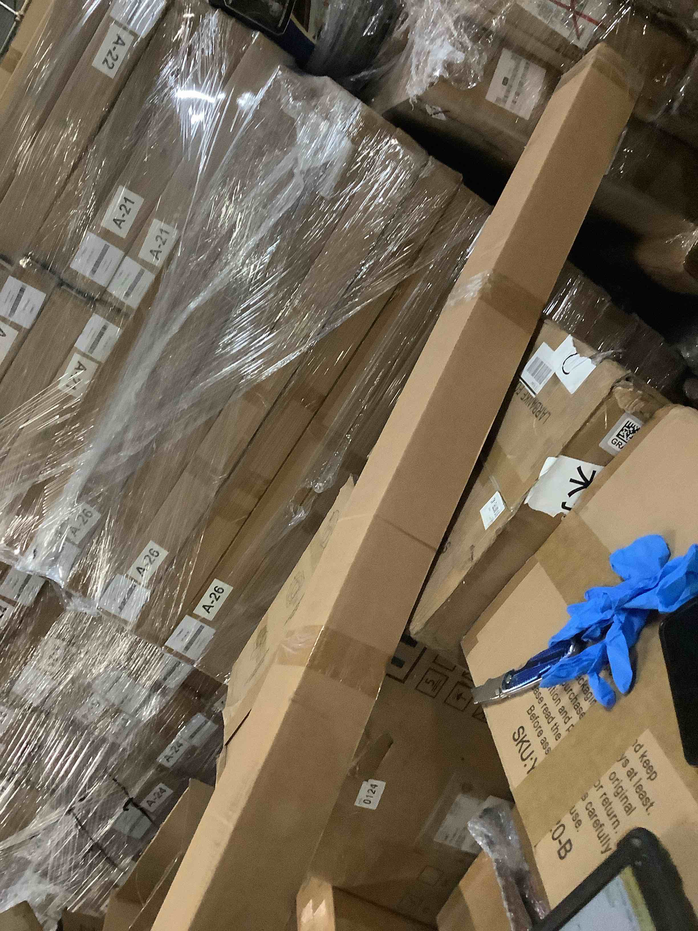 https://s3.amazonaws.com/lotting-images-prod/bidfta/GRA3698763_1755013481178.jpeg