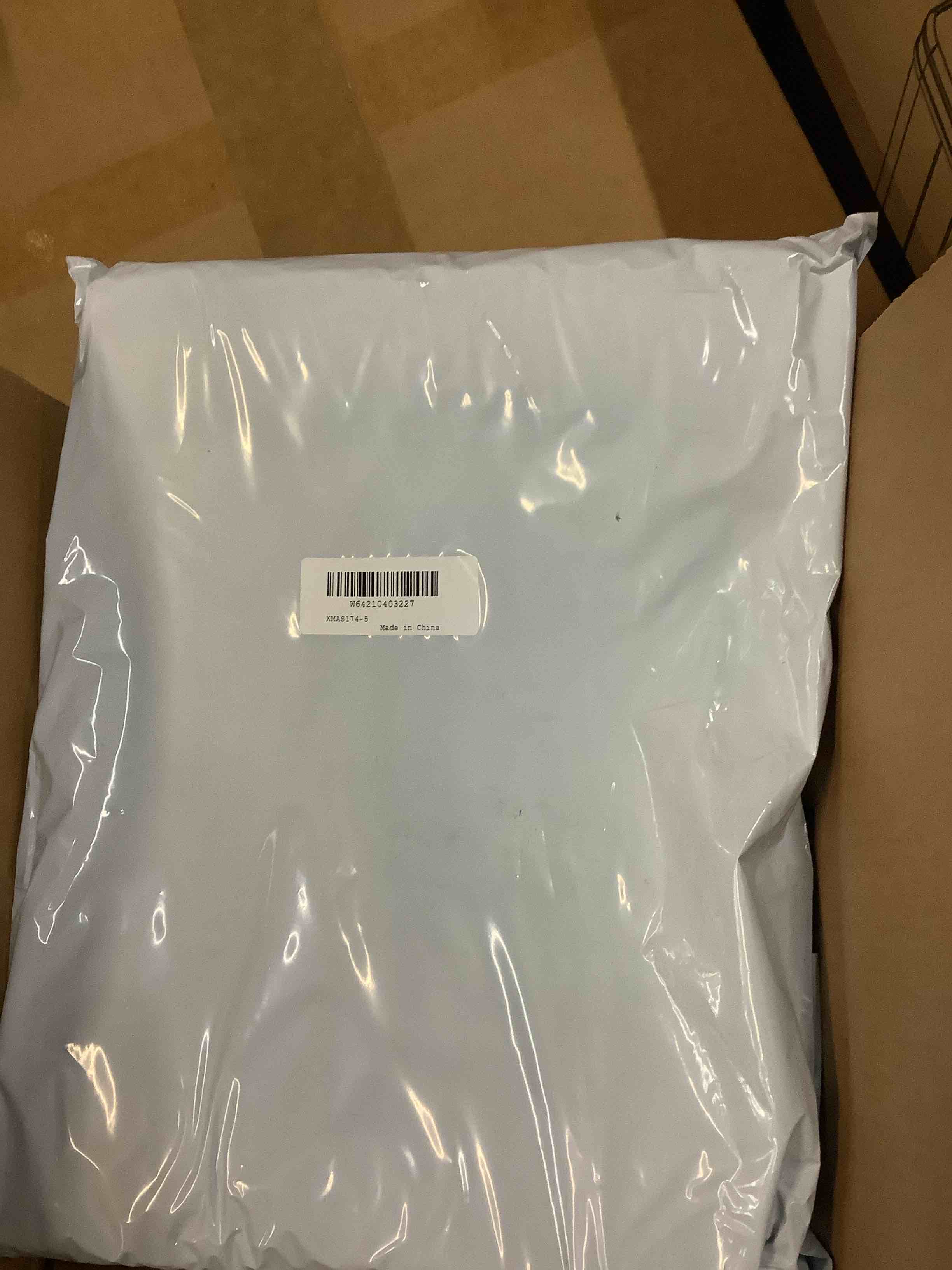 https://s3.amazonaws.com/lotting-images-prod/bidfta/GRA3698764_1755014416862.jpeg