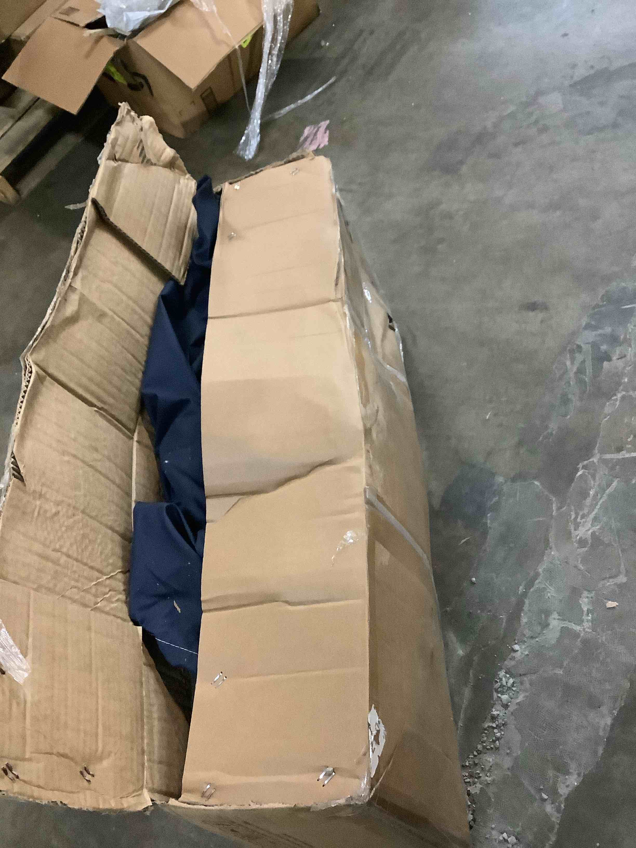 https://s3.amazonaws.com/lotting-images-prod/bidfta/GRA3698777_1755023354291.jpeg