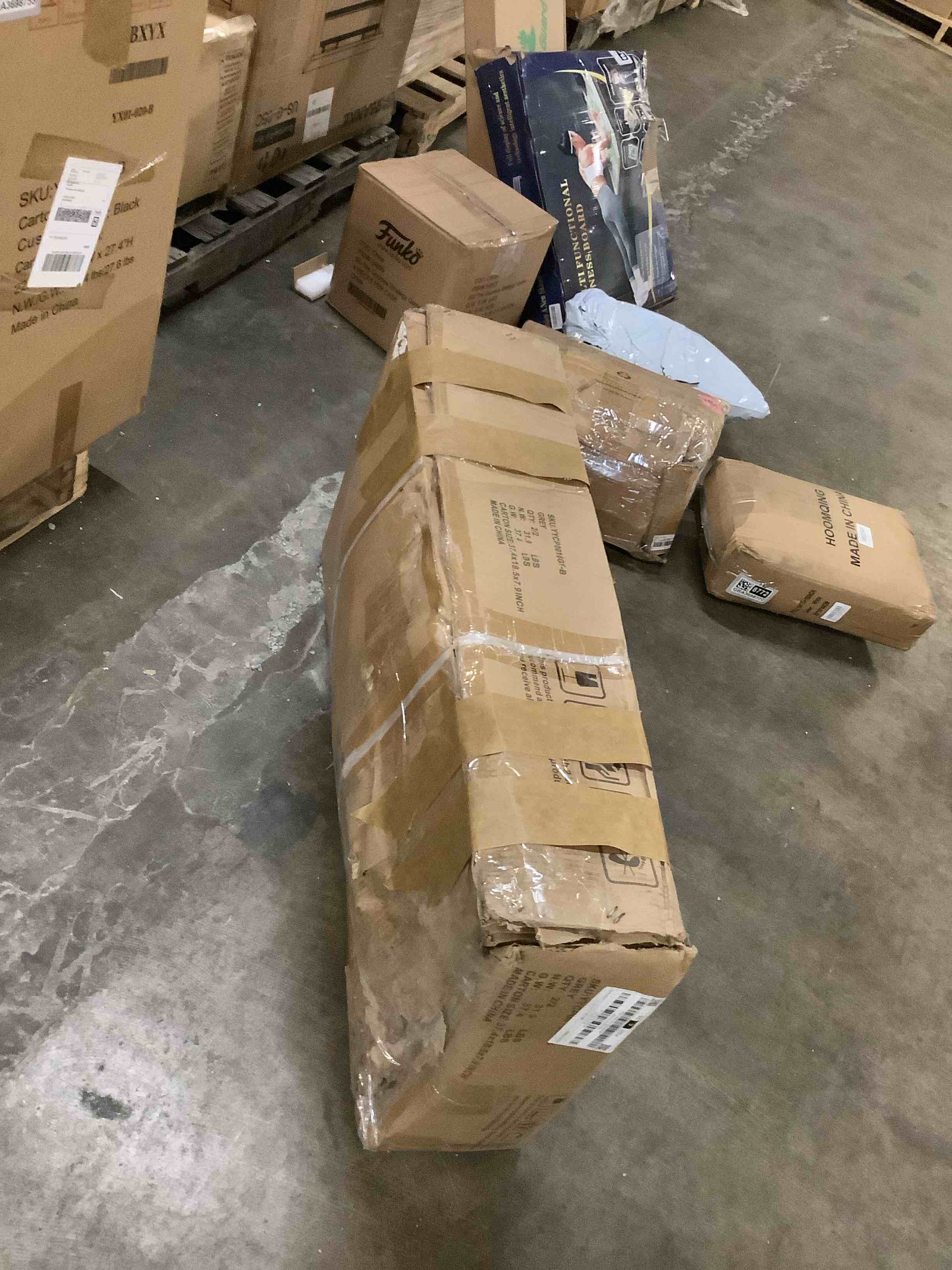 https://s3.amazonaws.com/lotting-images-prod/bidfta/GRA3698777_1755023577015.jpeg