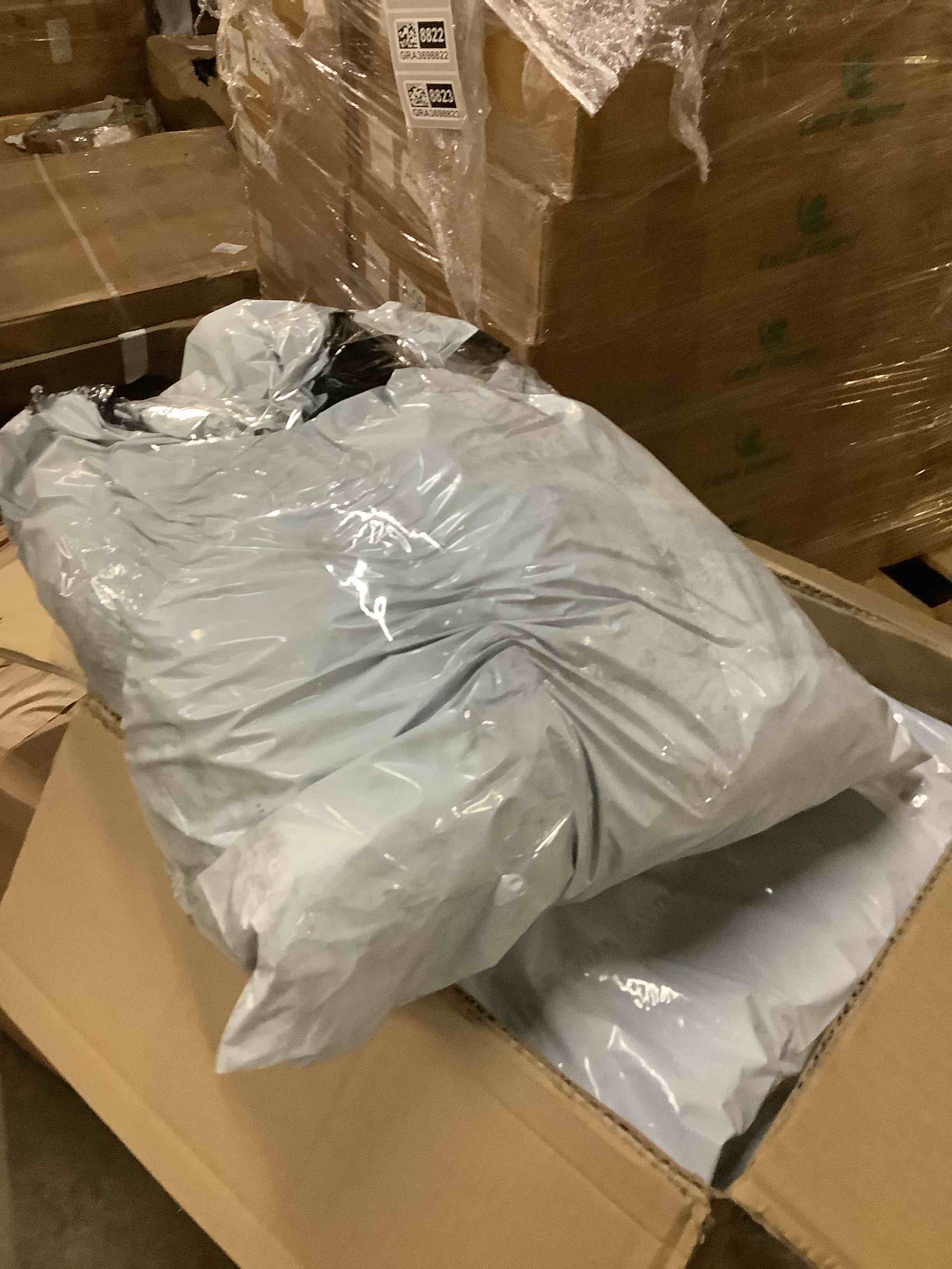 https://s3.amazonaws.com/lotting-images-prod/bidfta/GRA3698811_1755106521678.jpeg