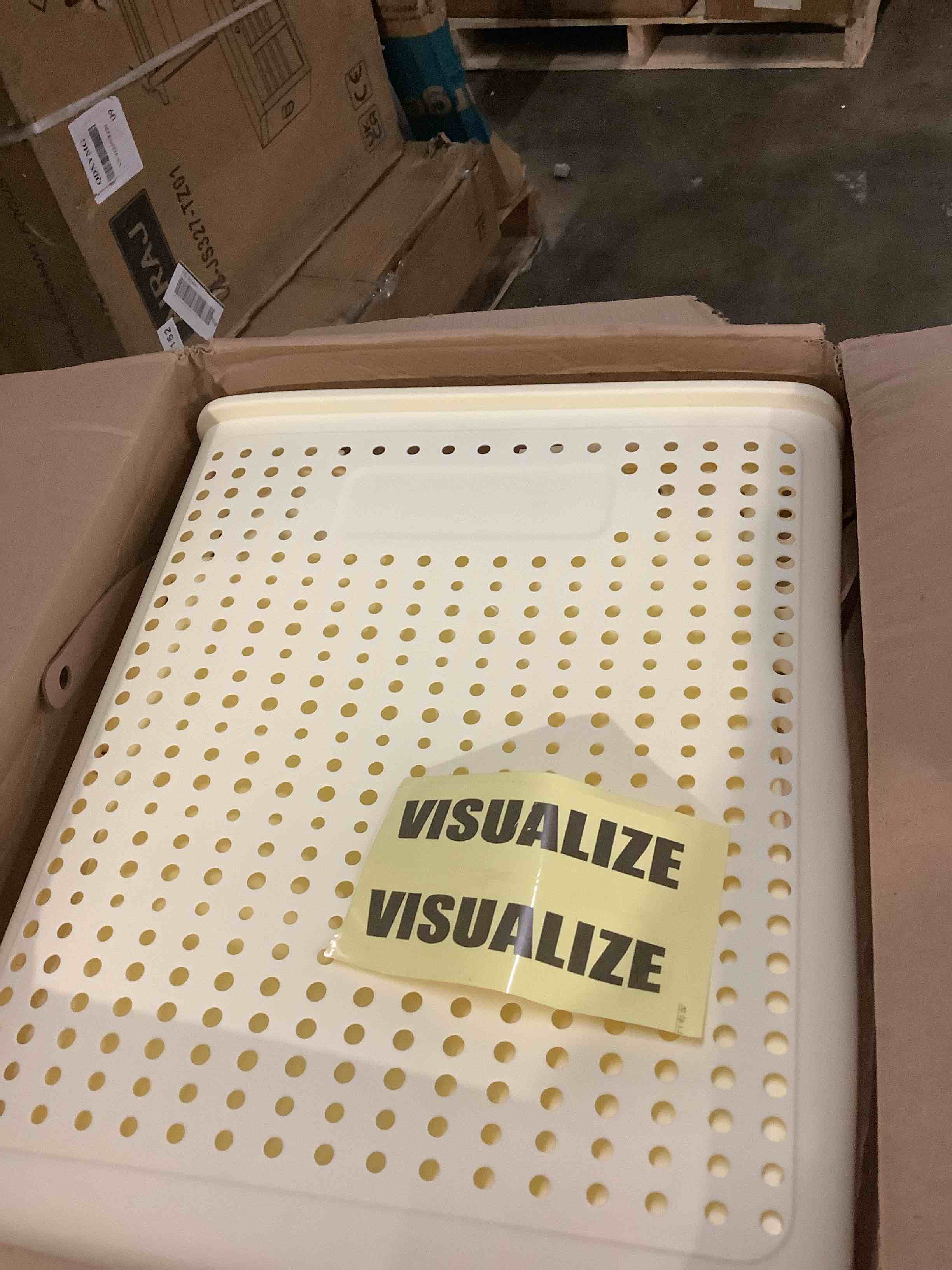 https://s3.amazonaws.com/lotting-images-prod/bidfta/GRA3698815_1755107577742.jpeg