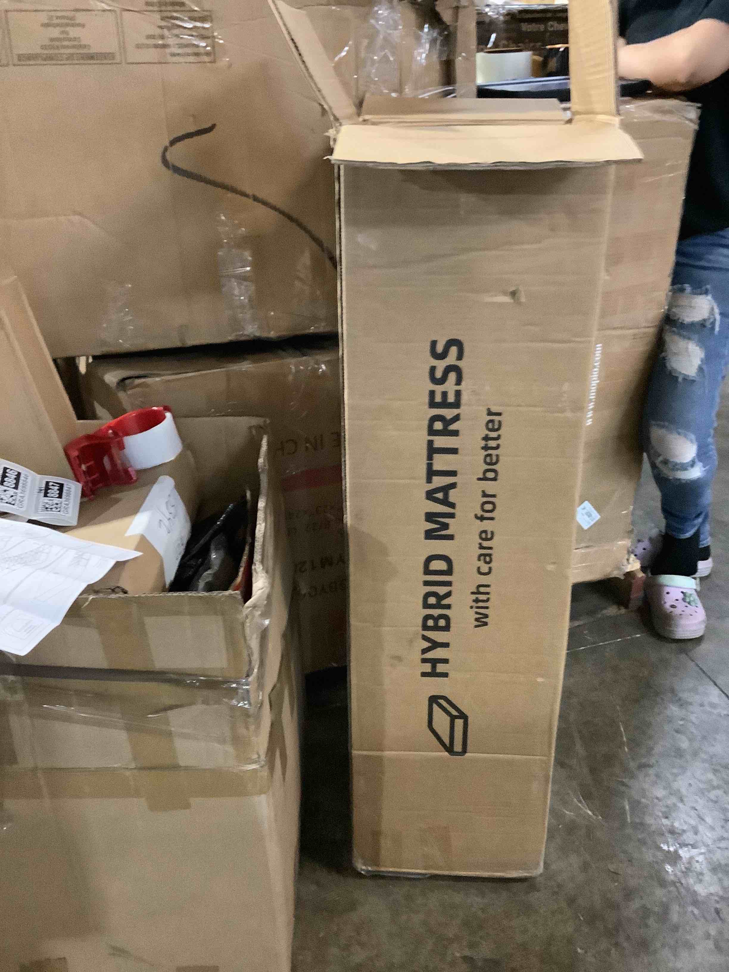 https://s3.amazonaws.com/lotting-images-prod/bidfta/GRA3698845_1755197443740.jpeg