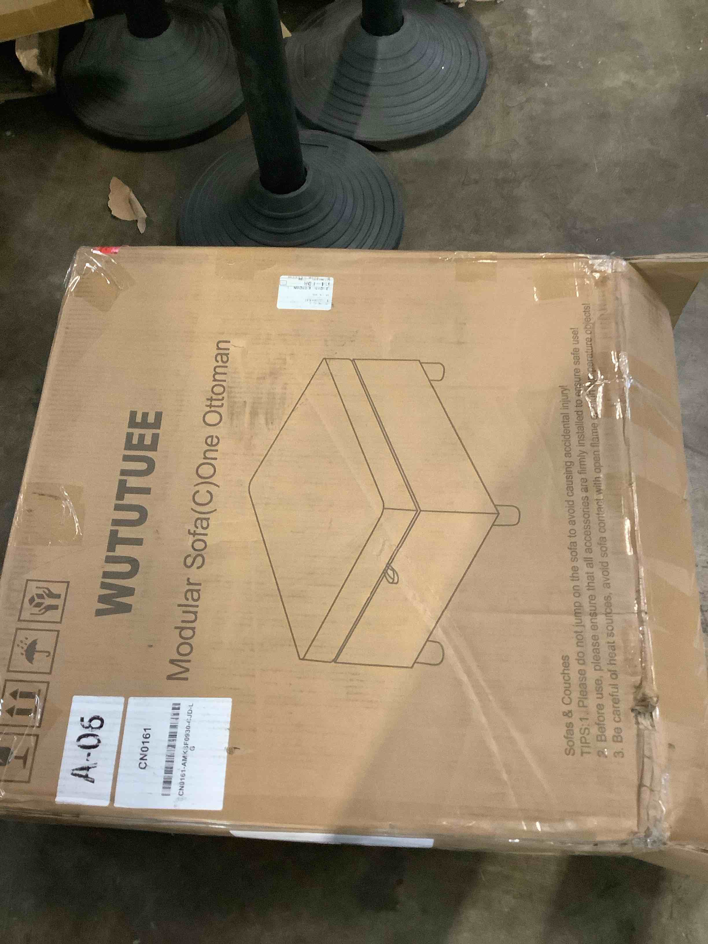 https://s3.amazonaws.com/lotting-images-prod/bidfta/GRA3698847_1755200549082.jpeg