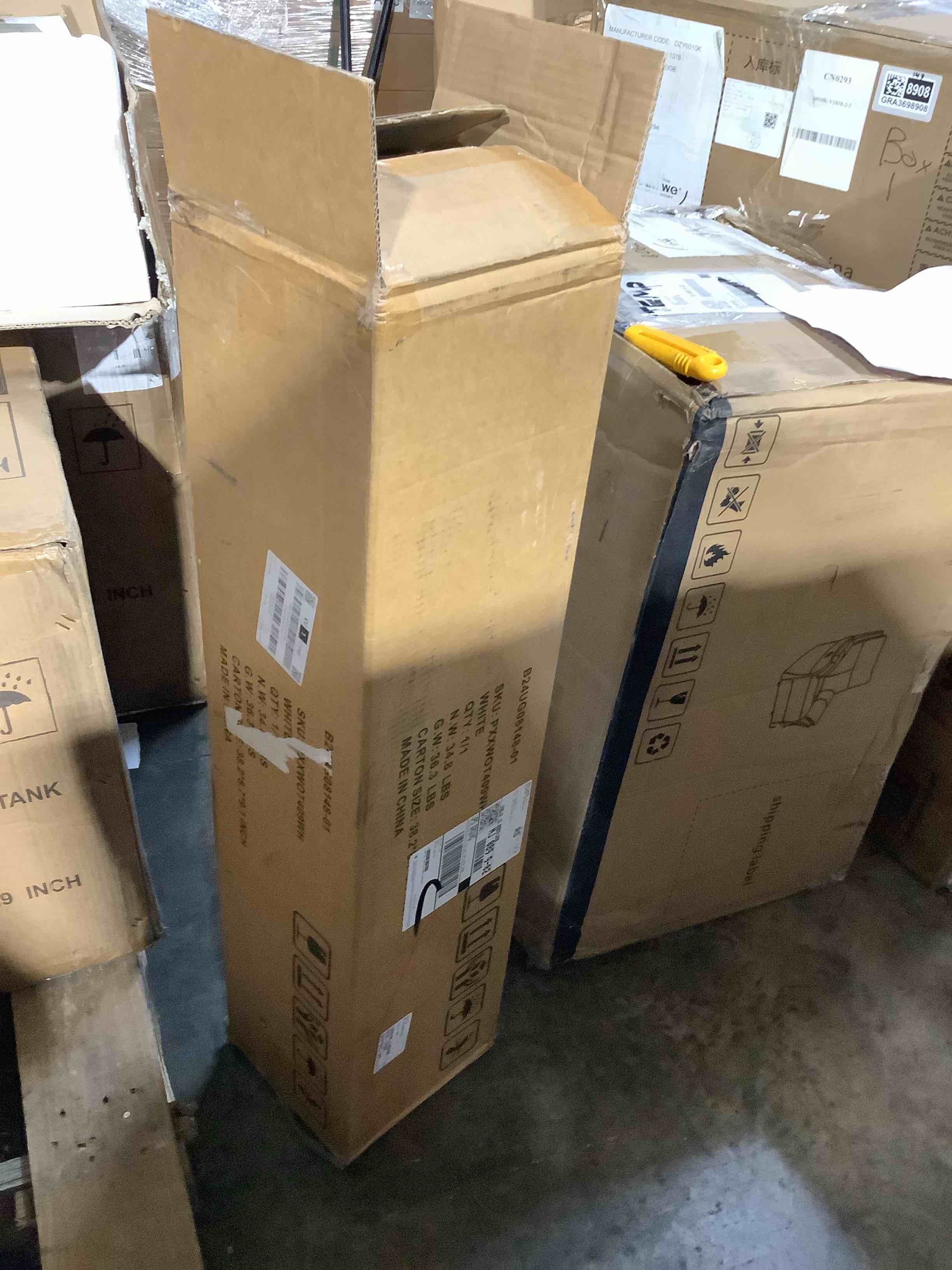 https://s3.amazonaws.com/lotting-images-prod/bidfta/GRA3698910_1755530119142.jpeg