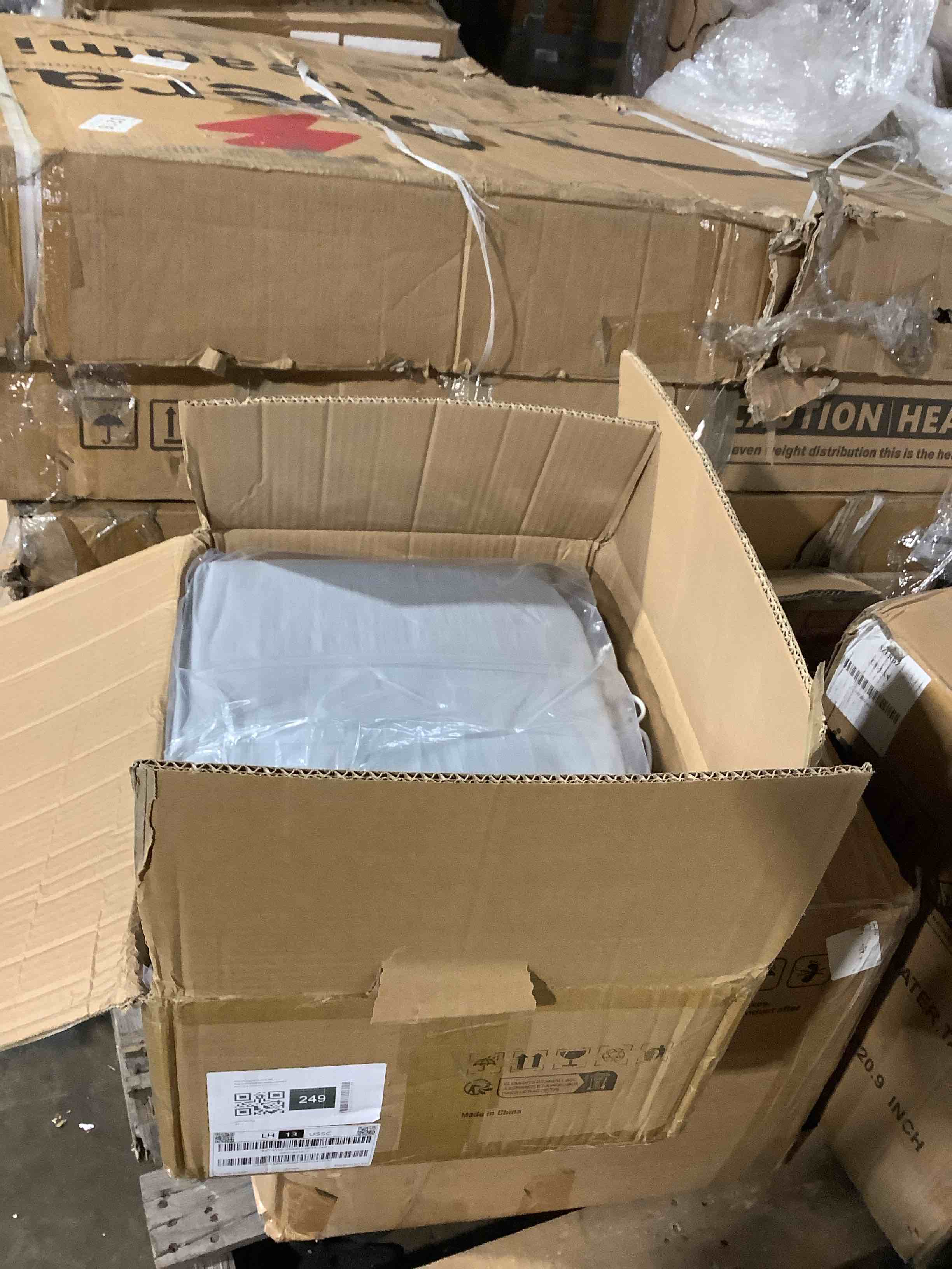 https://s3.amazonaws.com/lotting-images-prod/bidfta/GRA3698913_1755532310106.jpeg