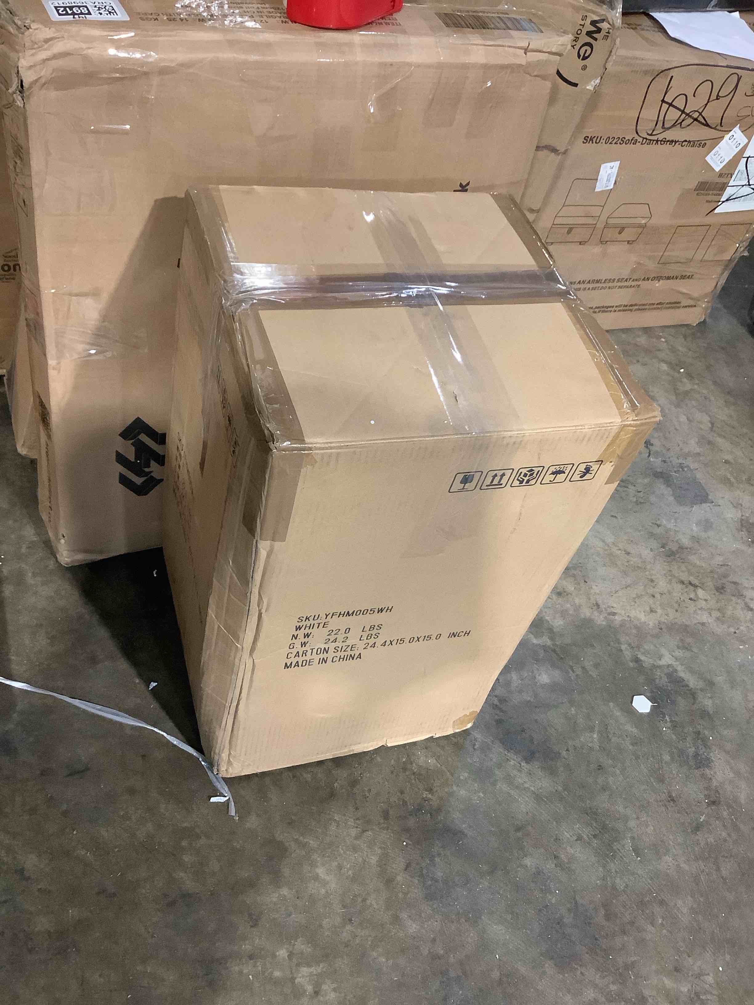 https://s3.amazonaws.com/lotting-images-prod/bidfta/GRA3698914_1755532627759.jpeg