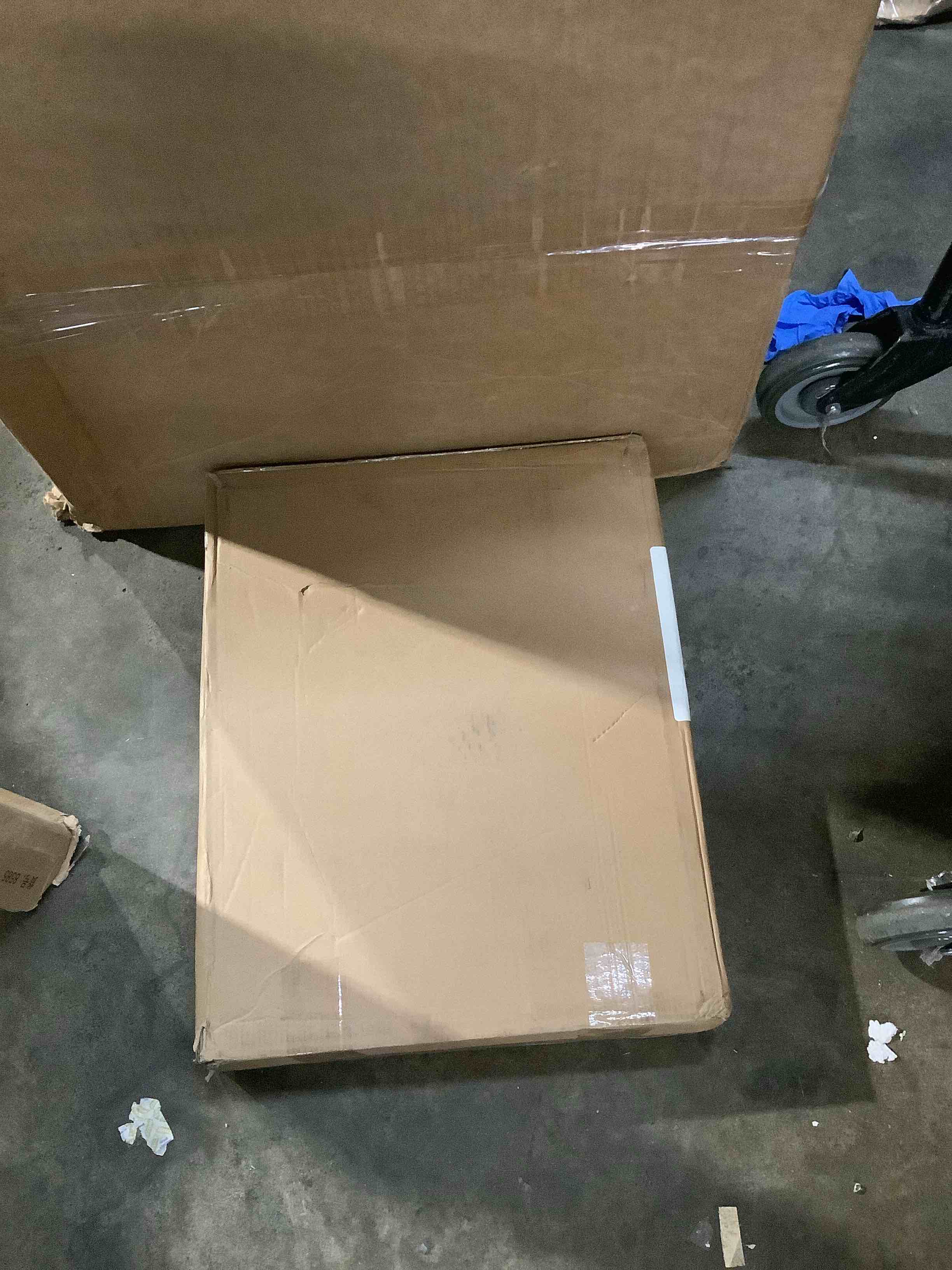 https://s3.amazonaws.com/lotting-images-prod/bidfta/GRA3698917_1755534341705.jpeg
