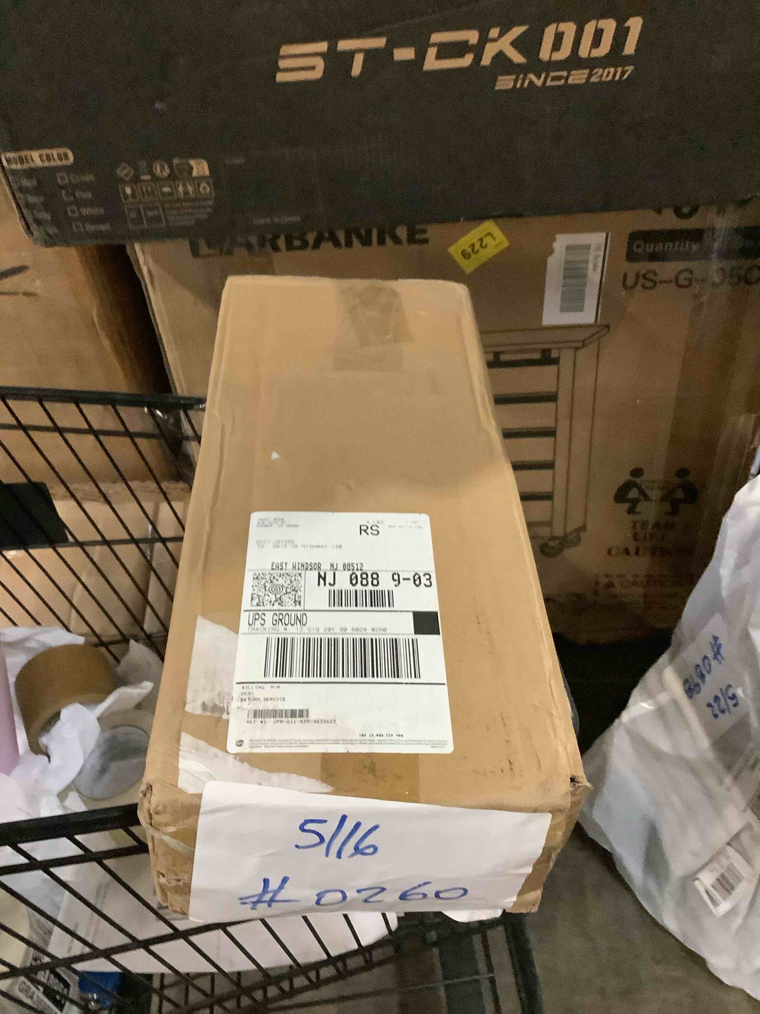 https://s3.amazonaws.com/lotting-images-prod/bidfta/GRA3698926_1755540845325.jpeg