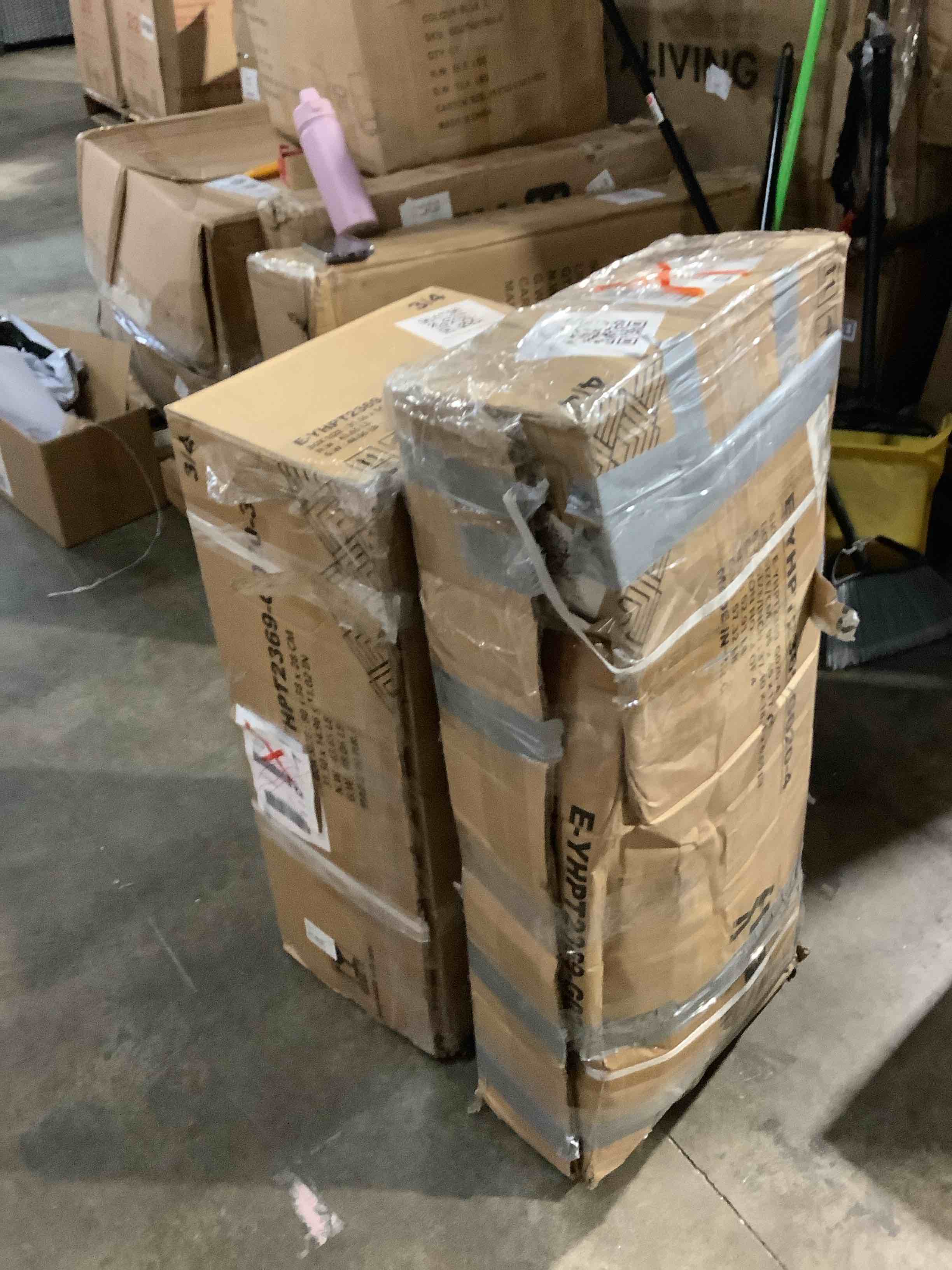 https://s3.amazonaws.com/lotting-images-prod/bidfta/GRA3698977_1755633015171.jpeg