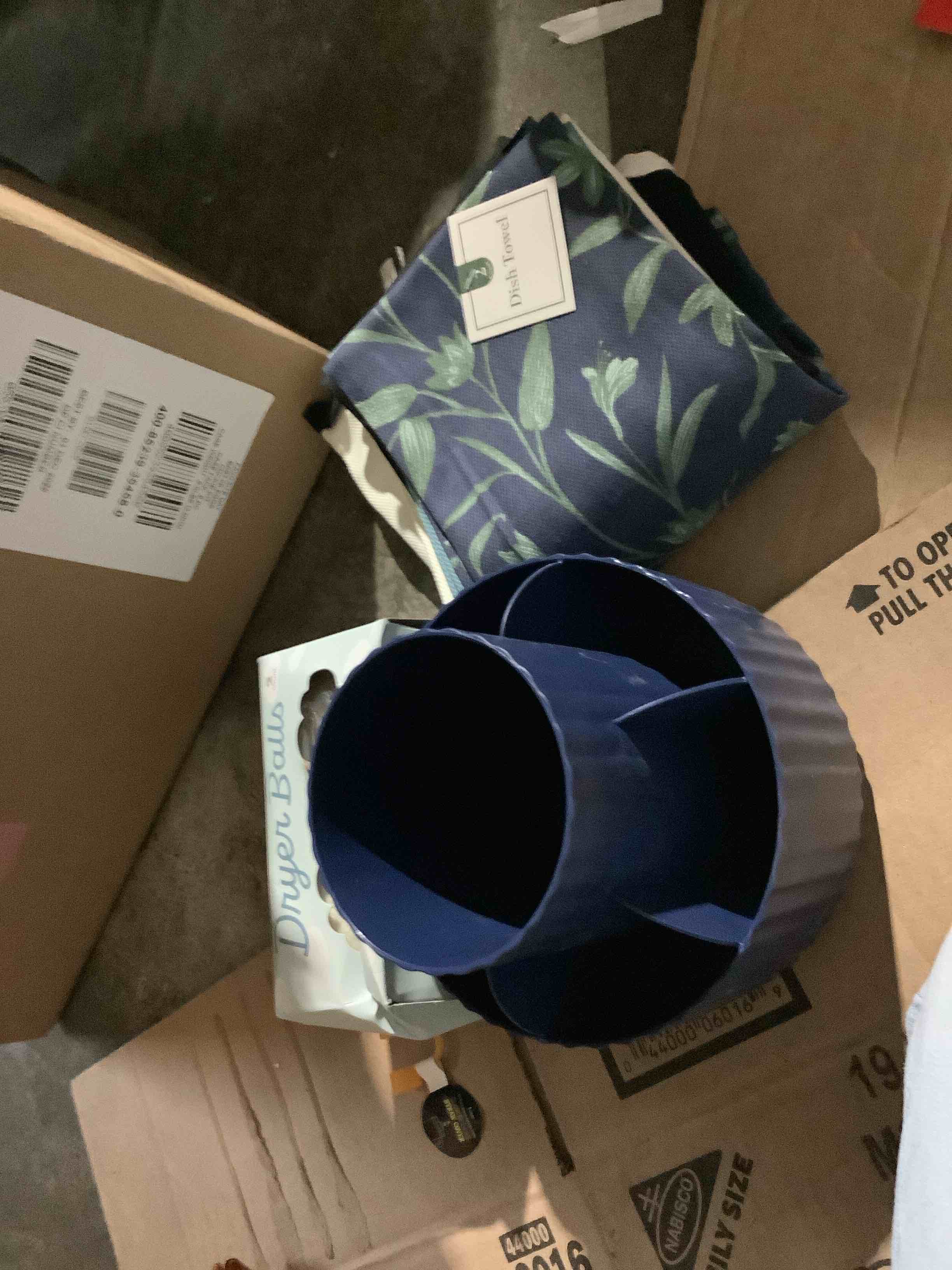 https://s3.amazonaws.com/lotting-images-prod/bidfta/GRA3699203_1756133549766.jpeg