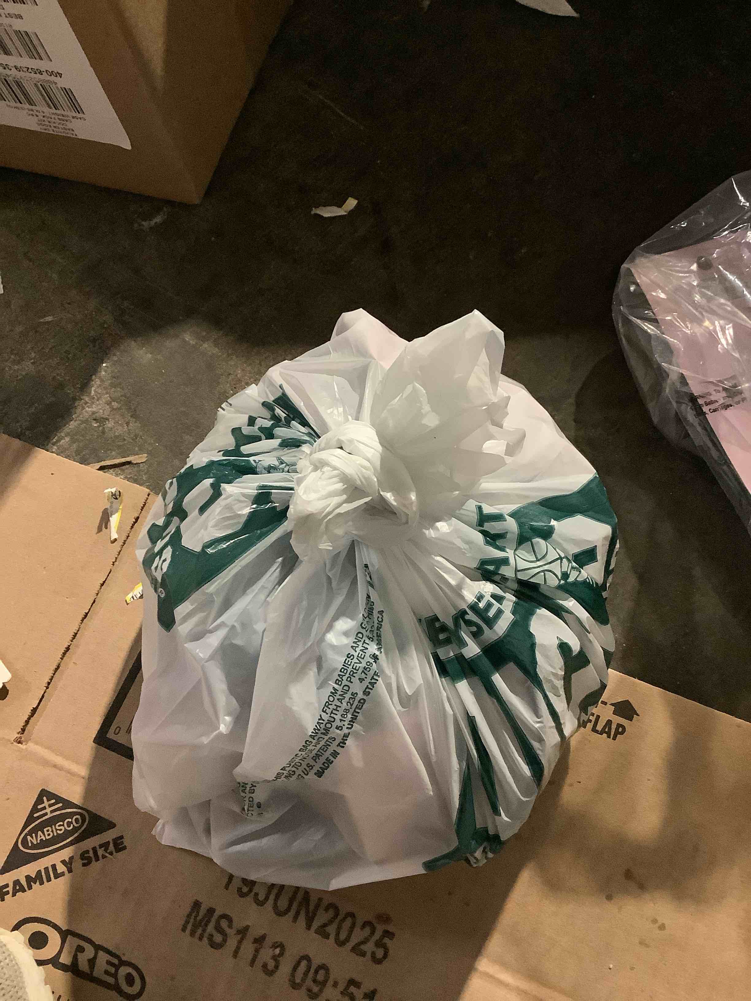 https://s3.amazonaws.com/lotting-images-prod/bidfta/GRA3699211_1756136015006.jpeg