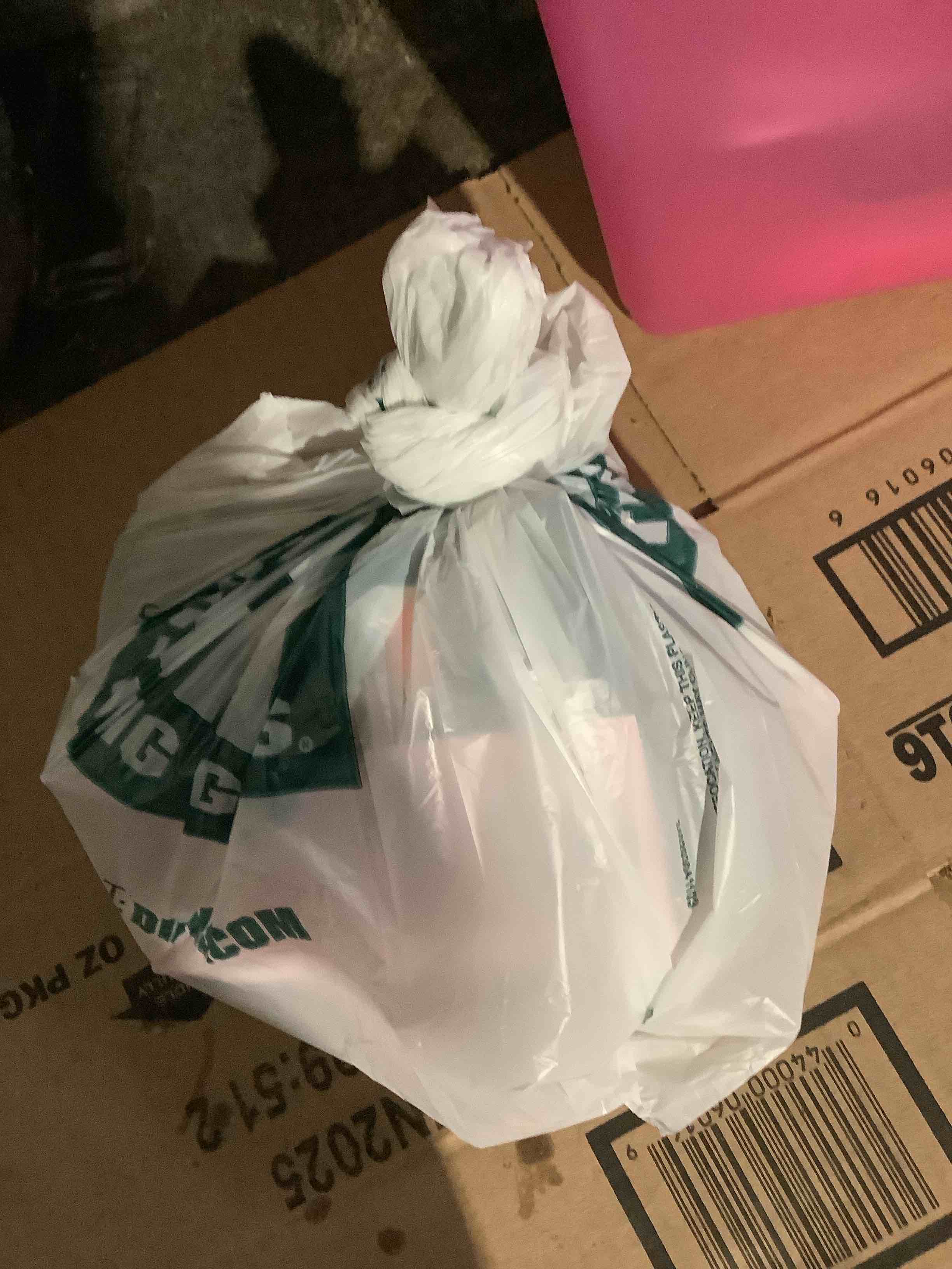 https://s3.amazonaws.com/lotting-images-prod/bidfta/GRA3699215_1756136755656.jpeg