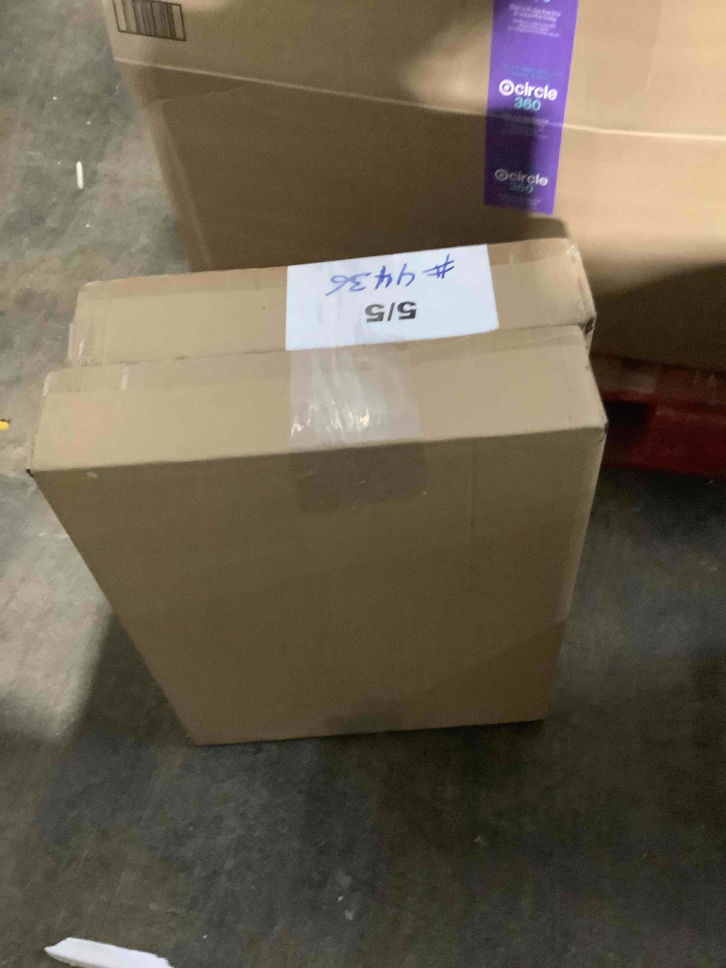 https://s3.amazonaws.com/lotting-images-prod/bidfta/GRA3699251_1756233783838.jpeg