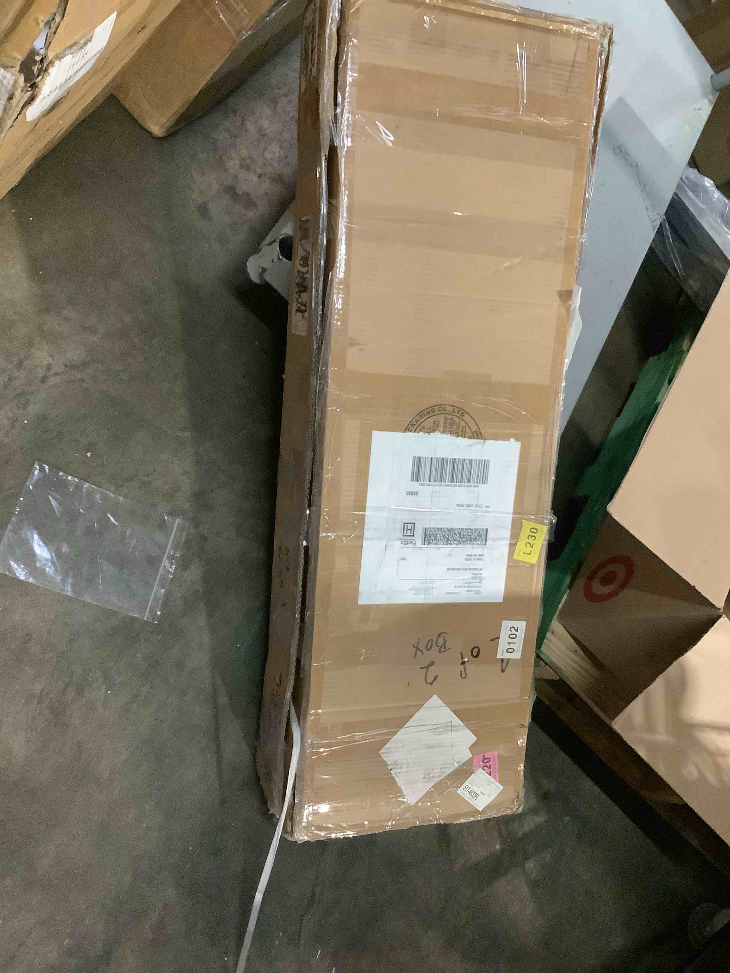 https://s3.amazonaws.com/lotting-images-prod/bidfta/GRA3699266_1756245069703.jpeg