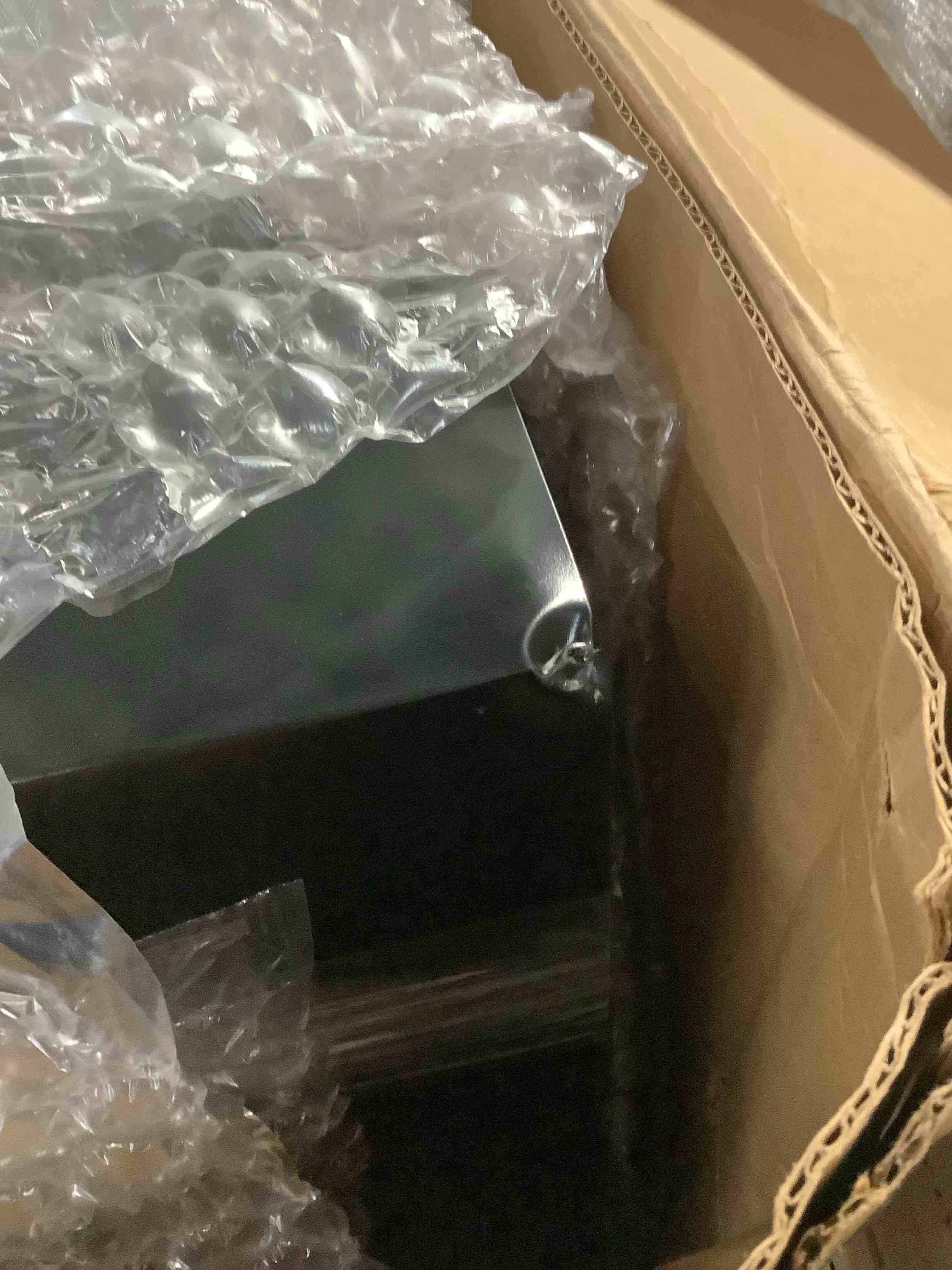 https://s3.amazonaws.com/lotting-images-prod/bidfta/GRA3699275_1756308882619.jpeg