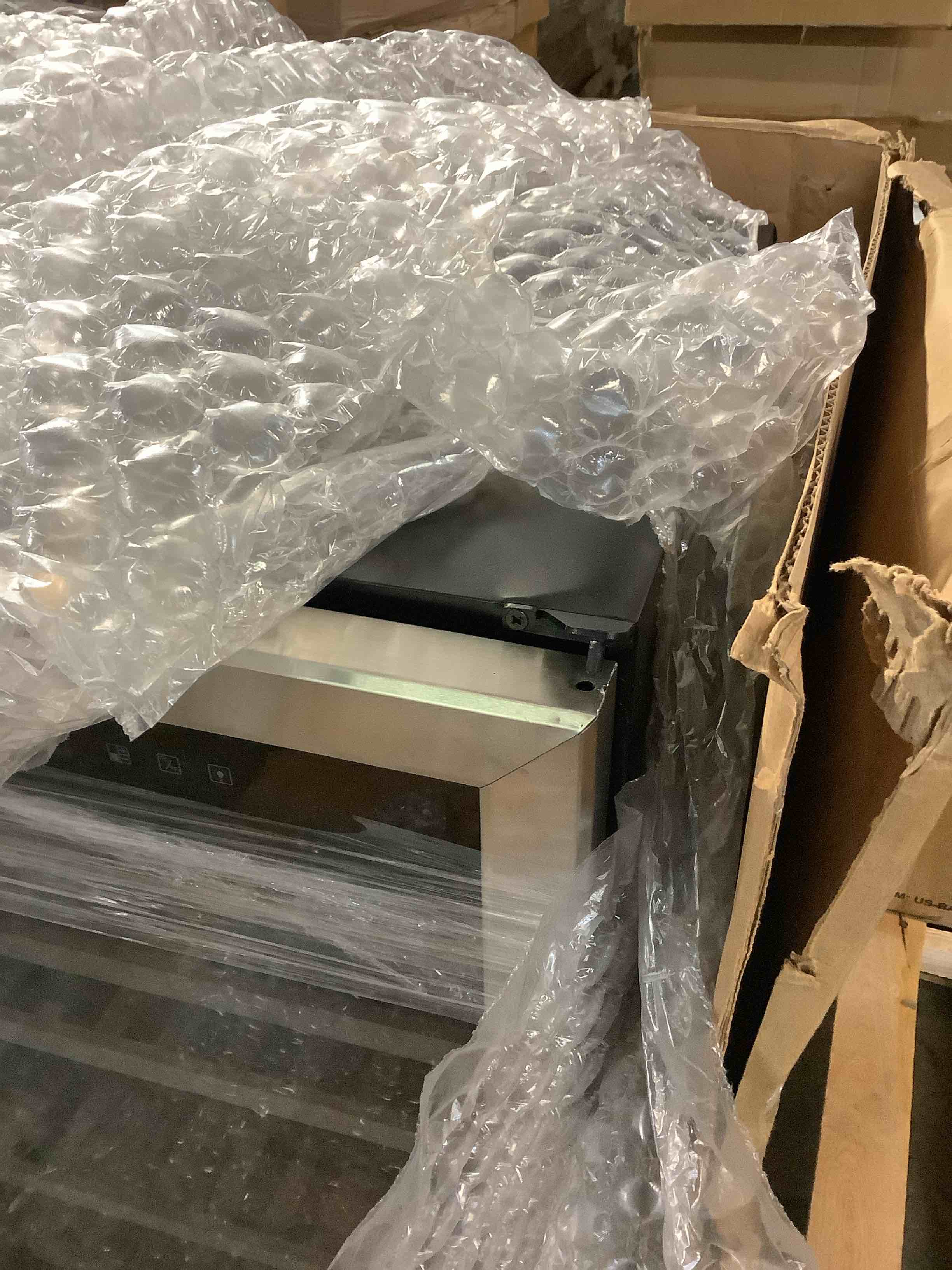 https://s3.amazonaws.com/lotting-images-prod/bidfta/GRA3699275_1756308892132.jpeg