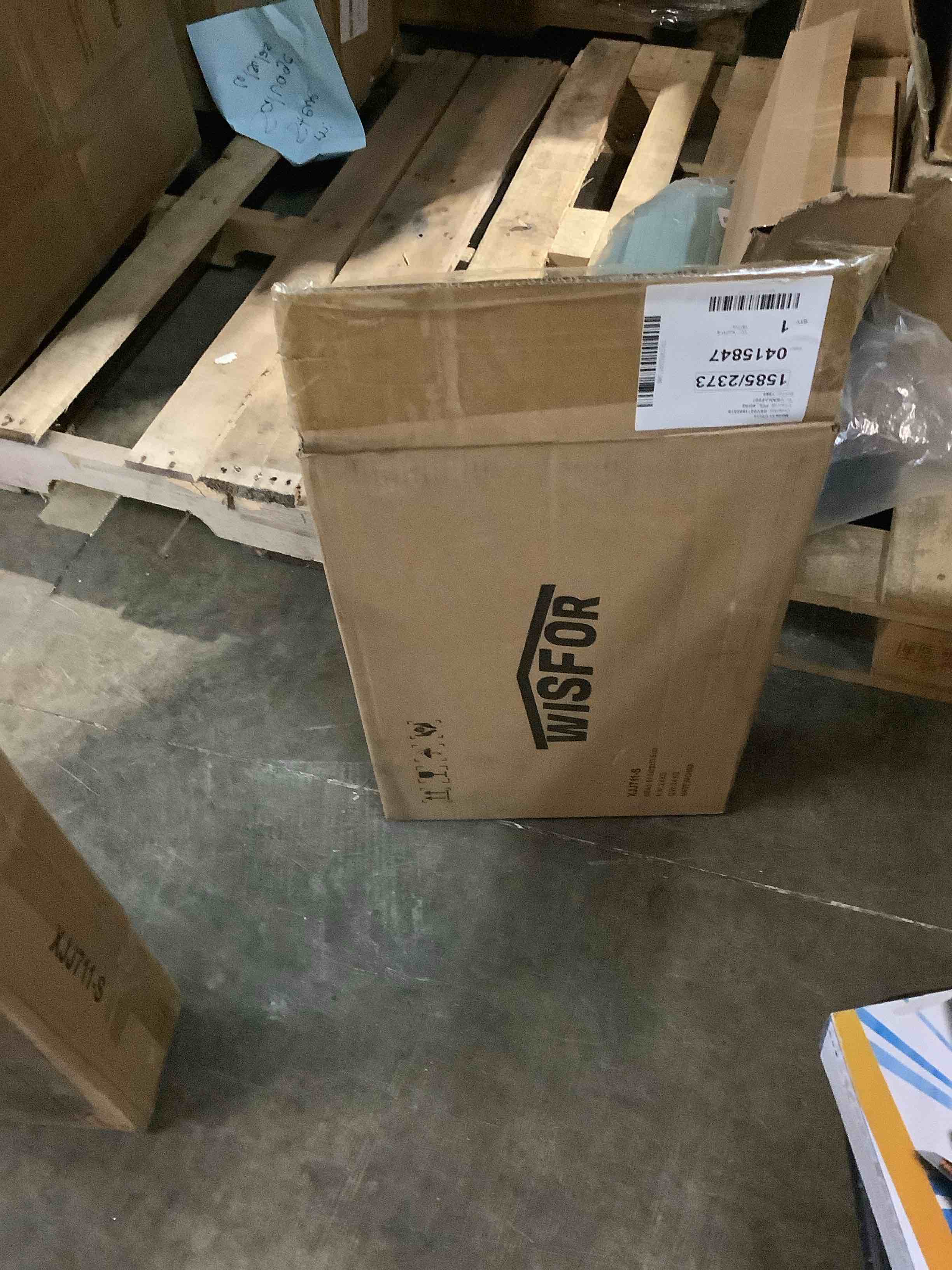 https://s3.amazonaws.com/lotting-images-prod/bidfta/GRA3699277_1756309324685.jpeg
