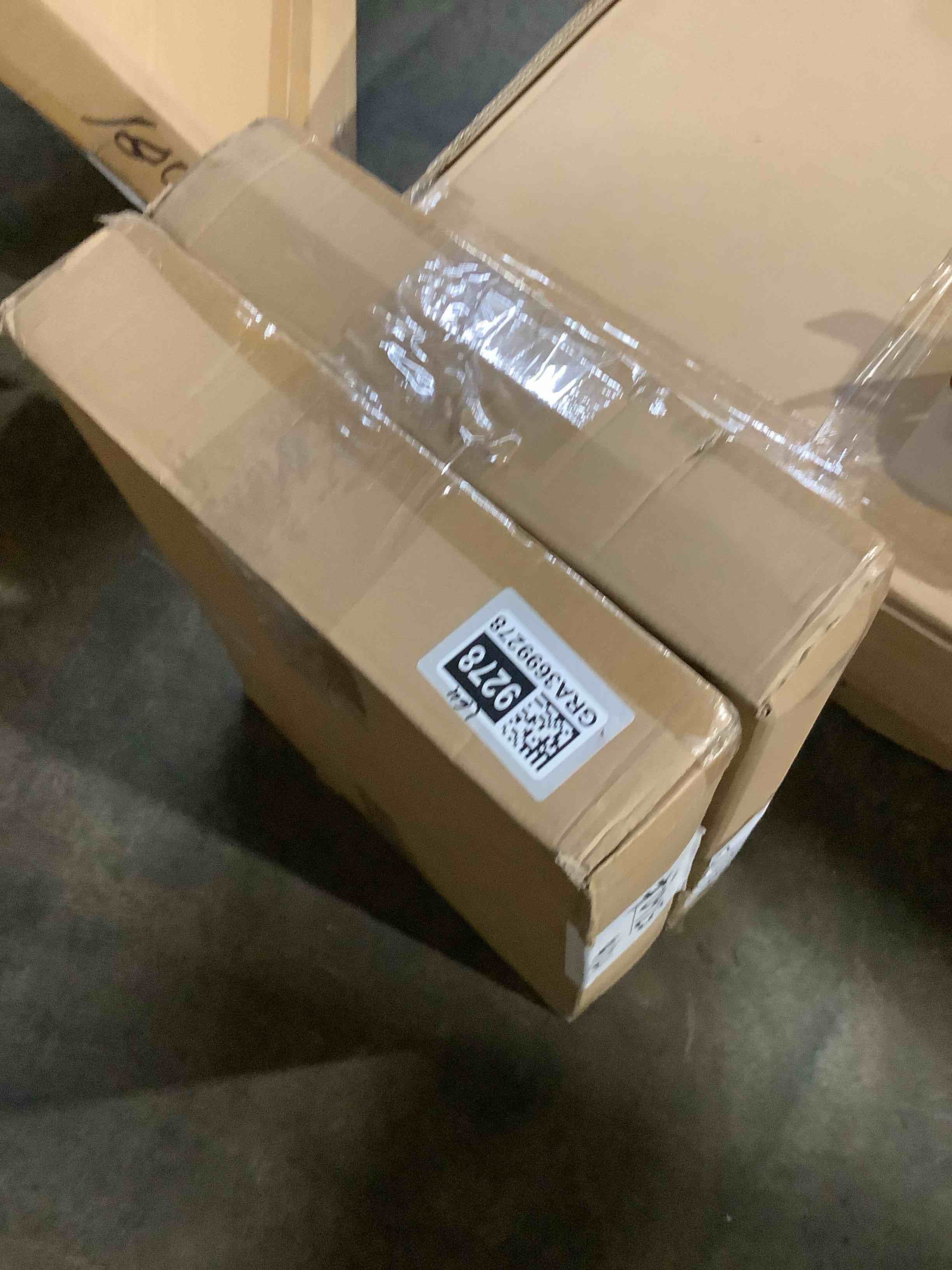 https://s3.amazonaws.com/lotting-images-prod/bidfta/GRA3699278_1756310161148.jpeg