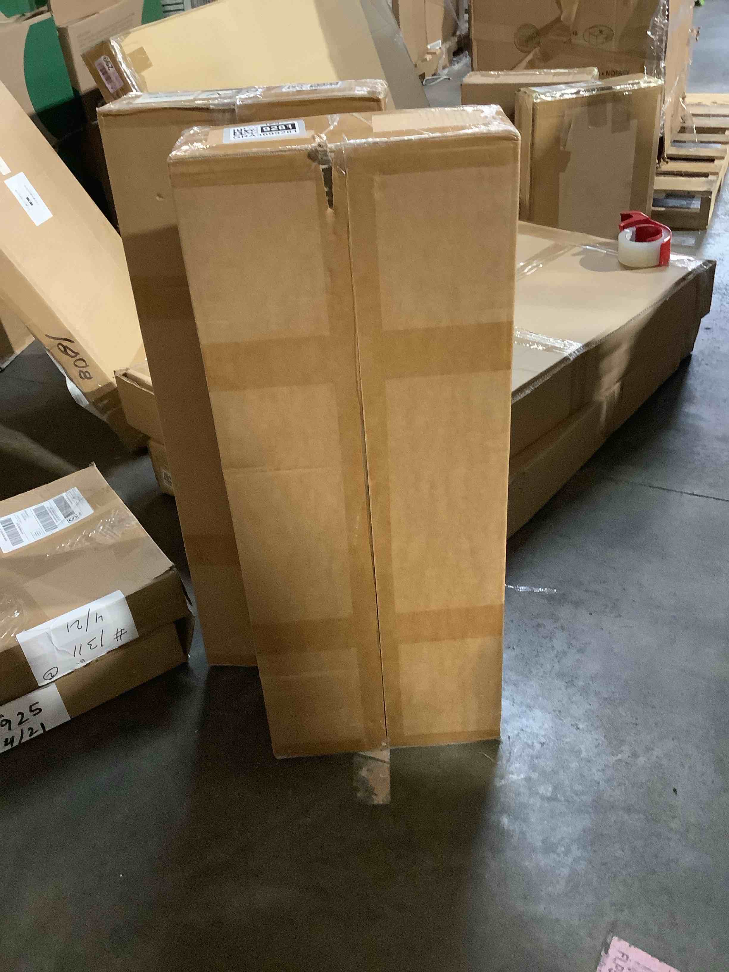 https://s3.amazonaws.com/lotting-images-prod/bidfta/GRA3699281_1756311515802.jpeg