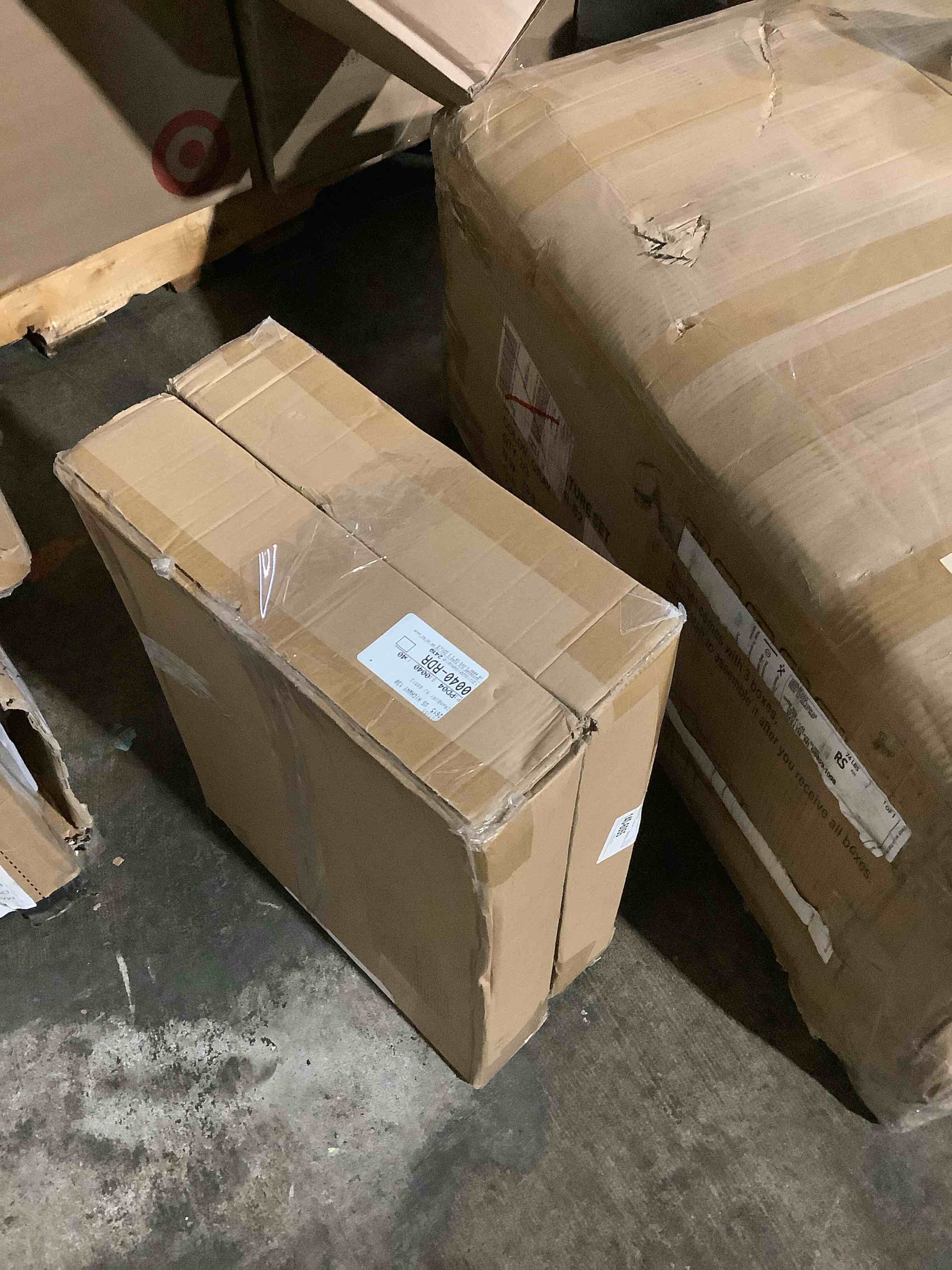 https://s3.amazonaws.com/lotting-images-prod/bidfta/GRA3699325_1756395855337.jpeg