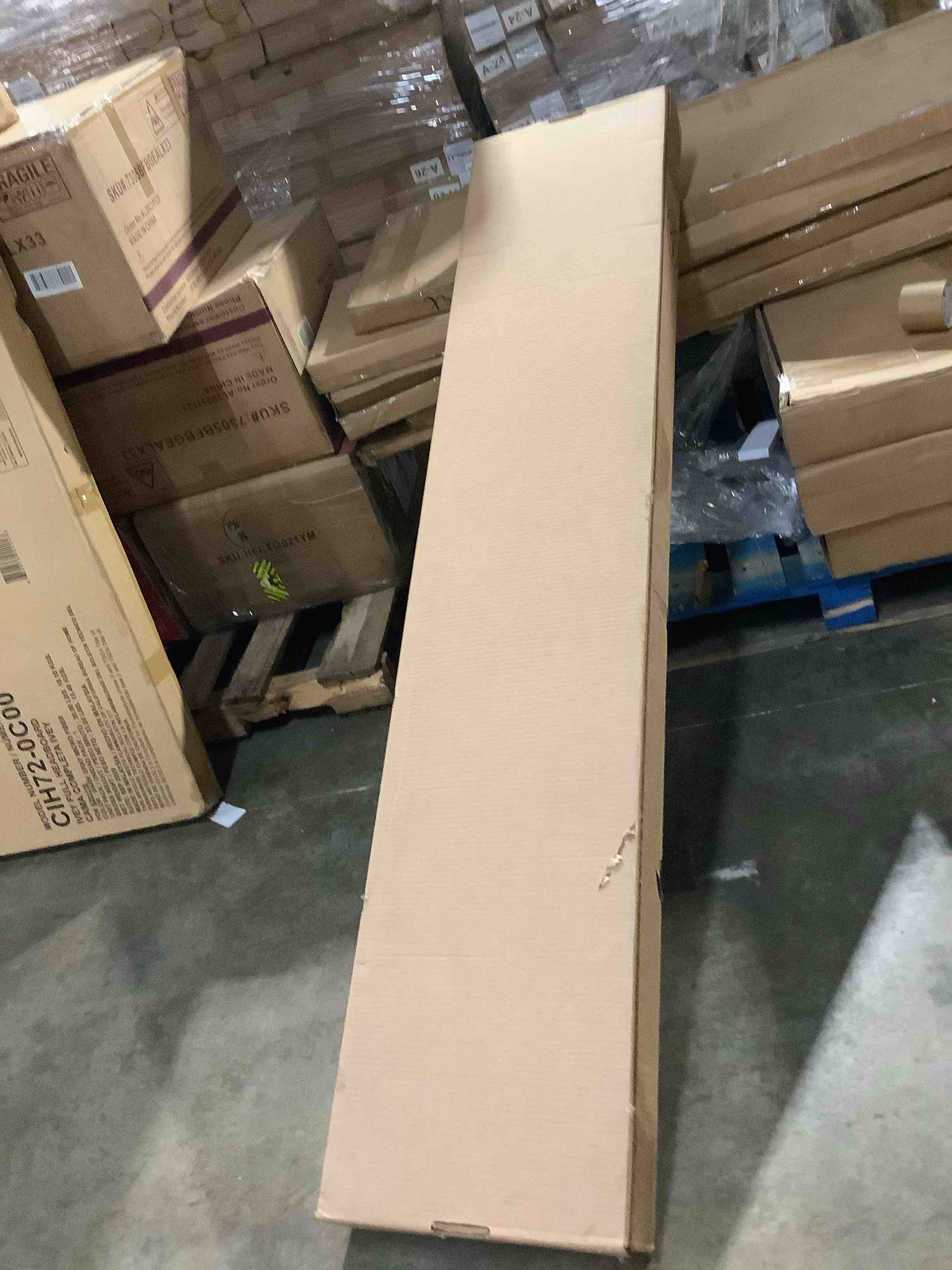 https://s3.amazonaws.com/lotting-images-prod/bidfta/GRA3699334_1756403275557.jpeg