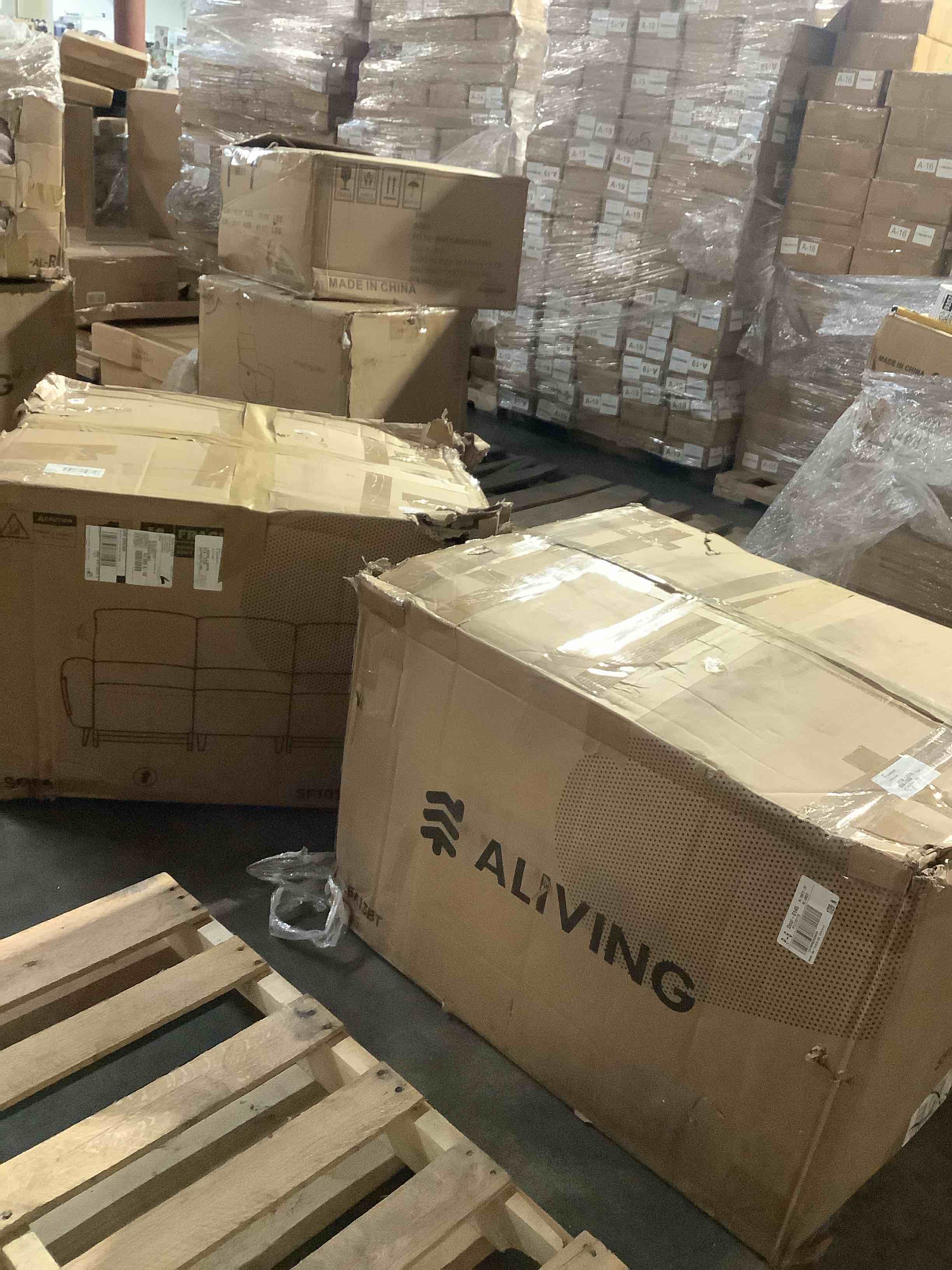 https://s3.amazonaws.com/lotting-images-prod/bidfta/GRA3699355_1756475514908.jpeg