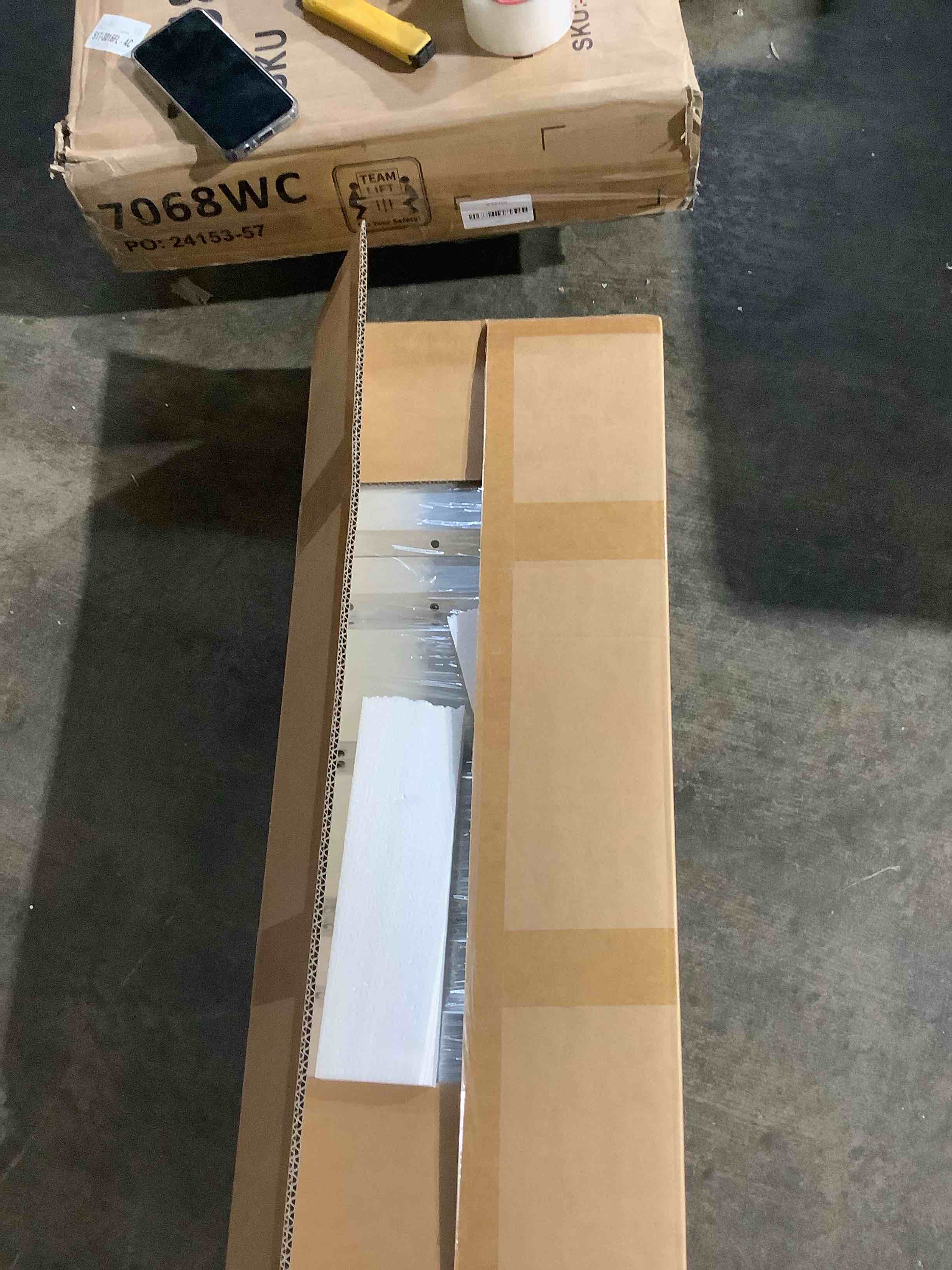 https://s3.amazonaws.com/lotting-images-prod/bidfta/GRA3699417_1756744549048.jpeg