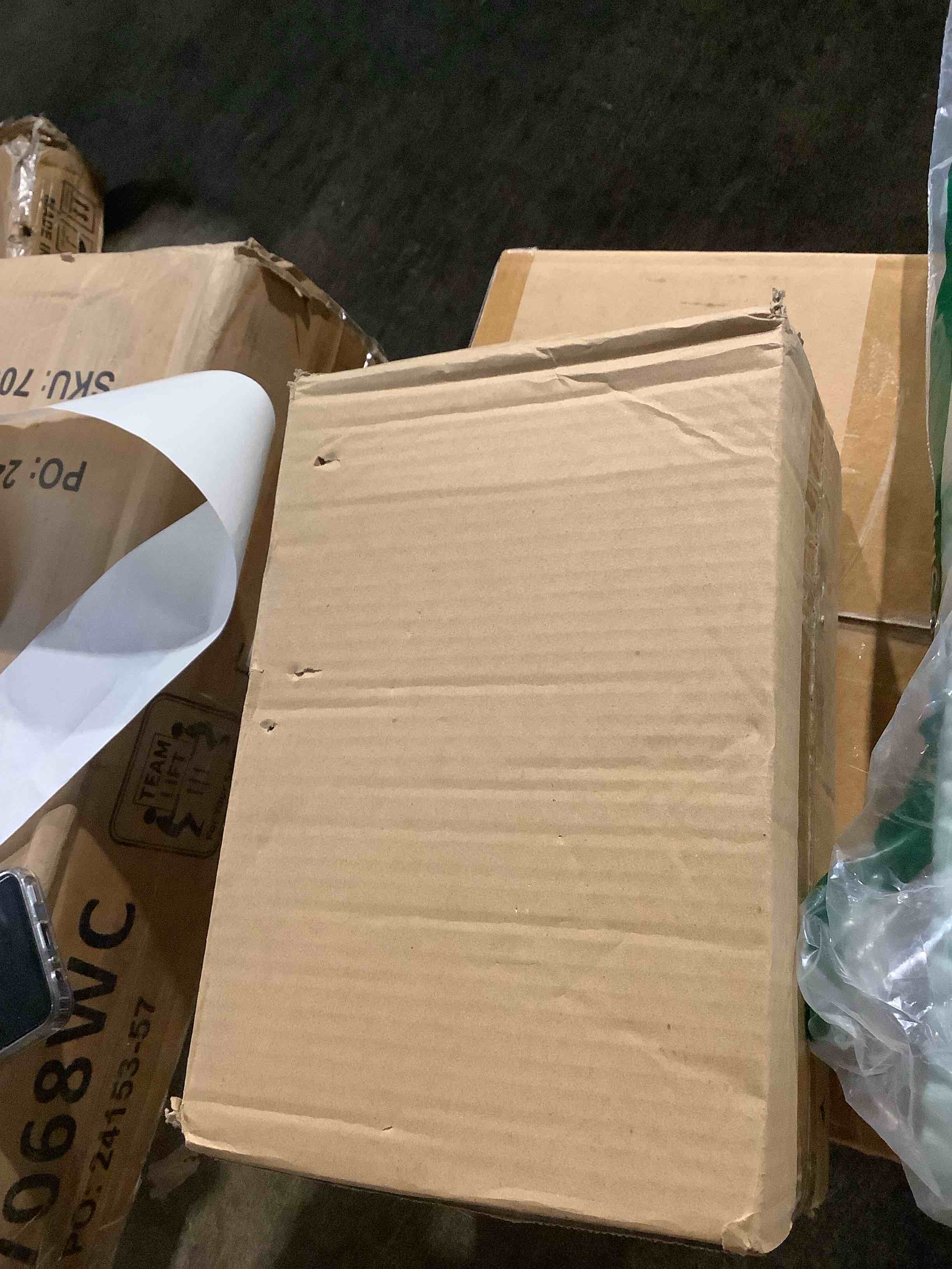 https://s3.amazonaws.com/lotting-images-prod/bidfta/GRA3699424_1756749470315.jpeg